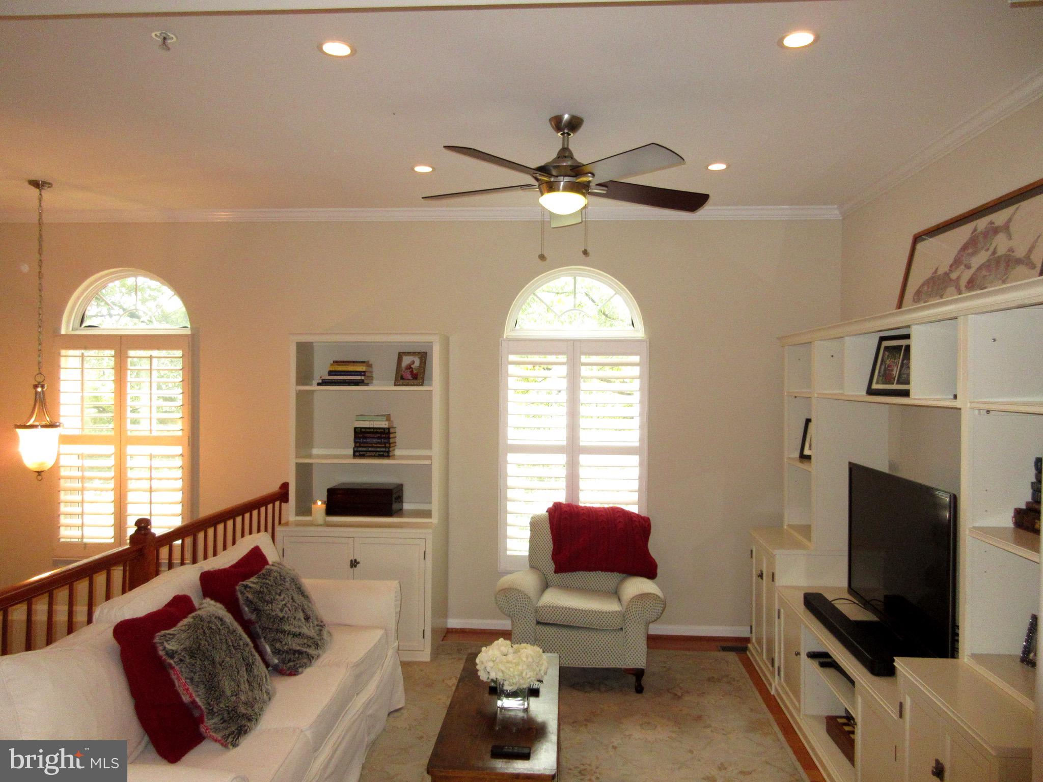 TOWNES AT CAMERON PARKE - Residential