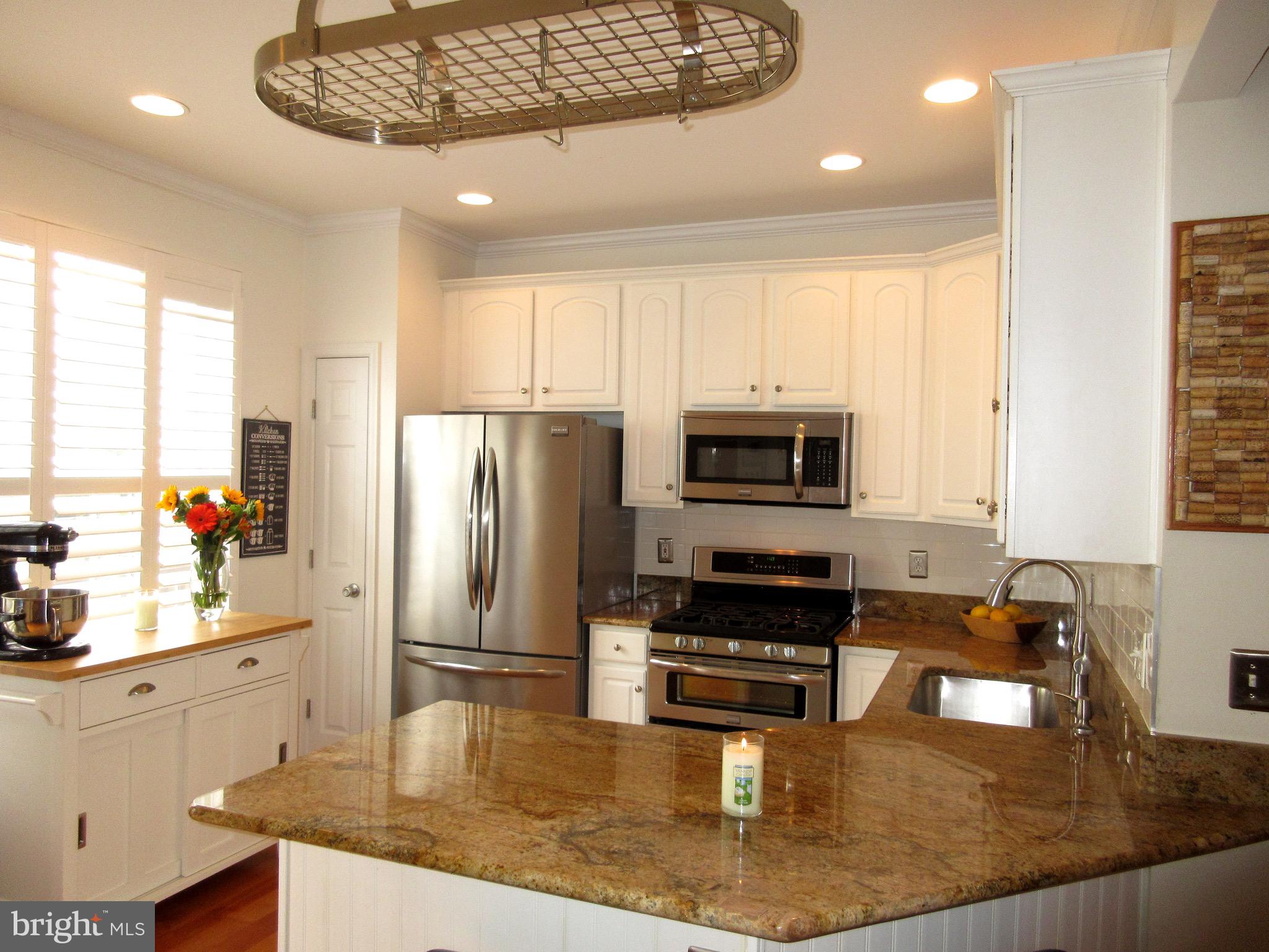 TOWNES AT CAMERON PARKE - Residential