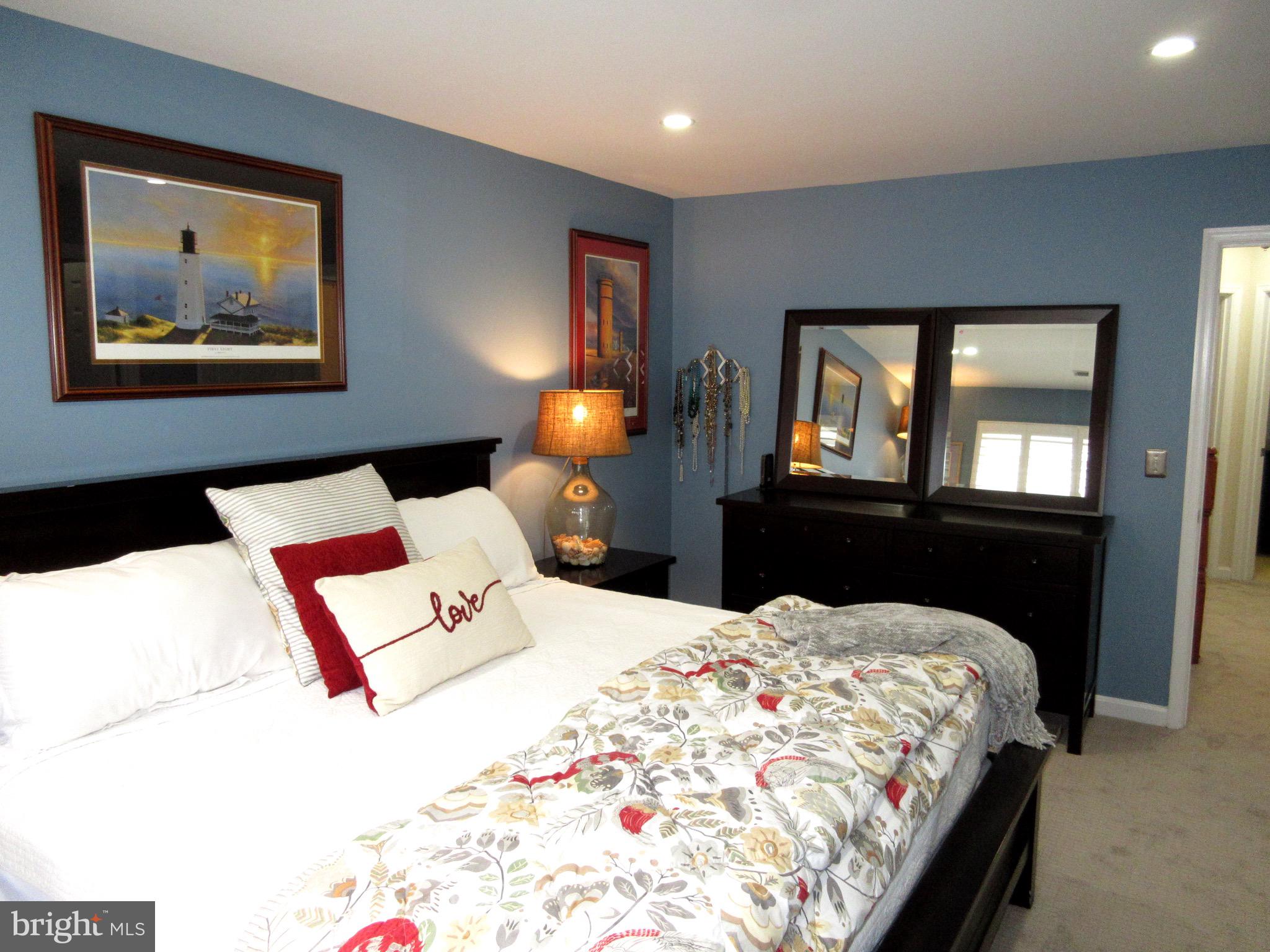 TOWNES AT CAMERON PARKE - Residential