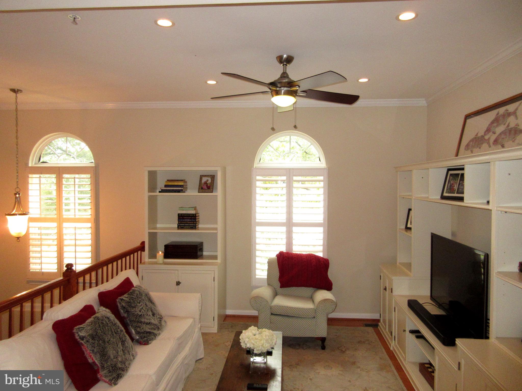 TOWNES AT CAMERON PARKE - Residential