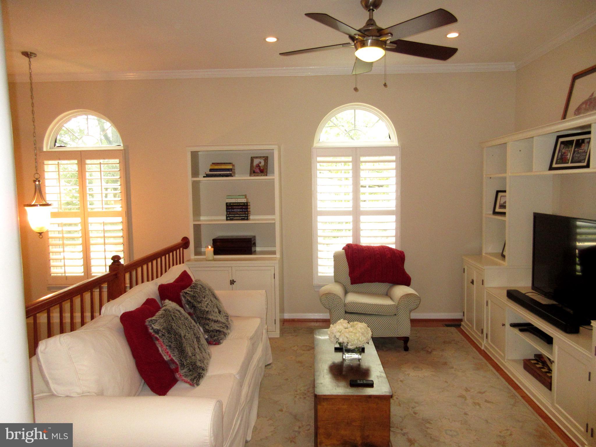 TOWNES AT CAMERON PARKE - Residential