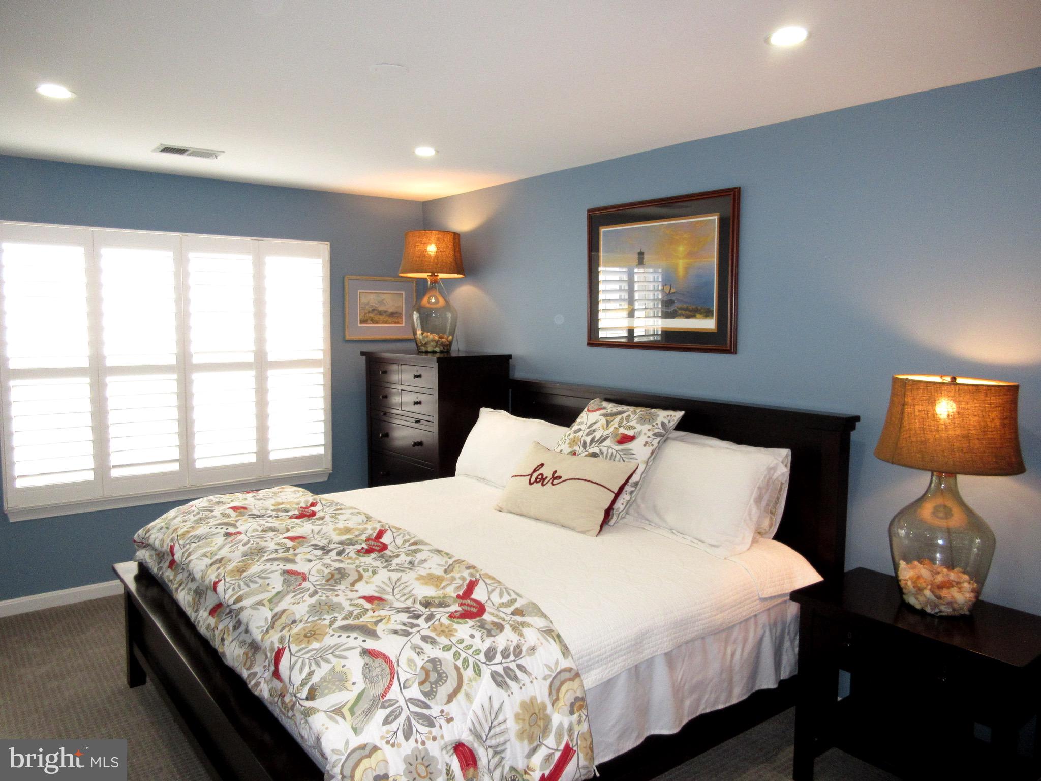 TOWNES AT CAMERON PARKE - Residential