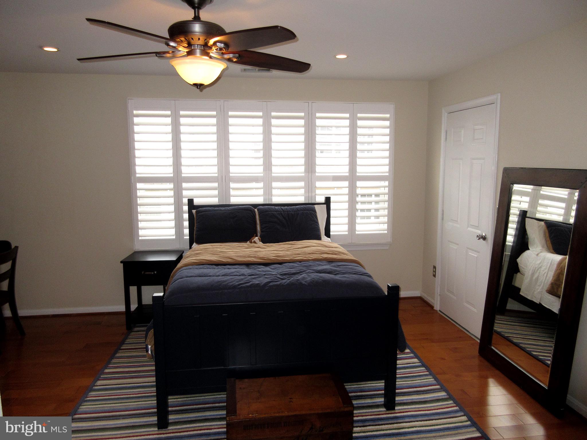 TOWNES AT CAMERON PARKE - Residential