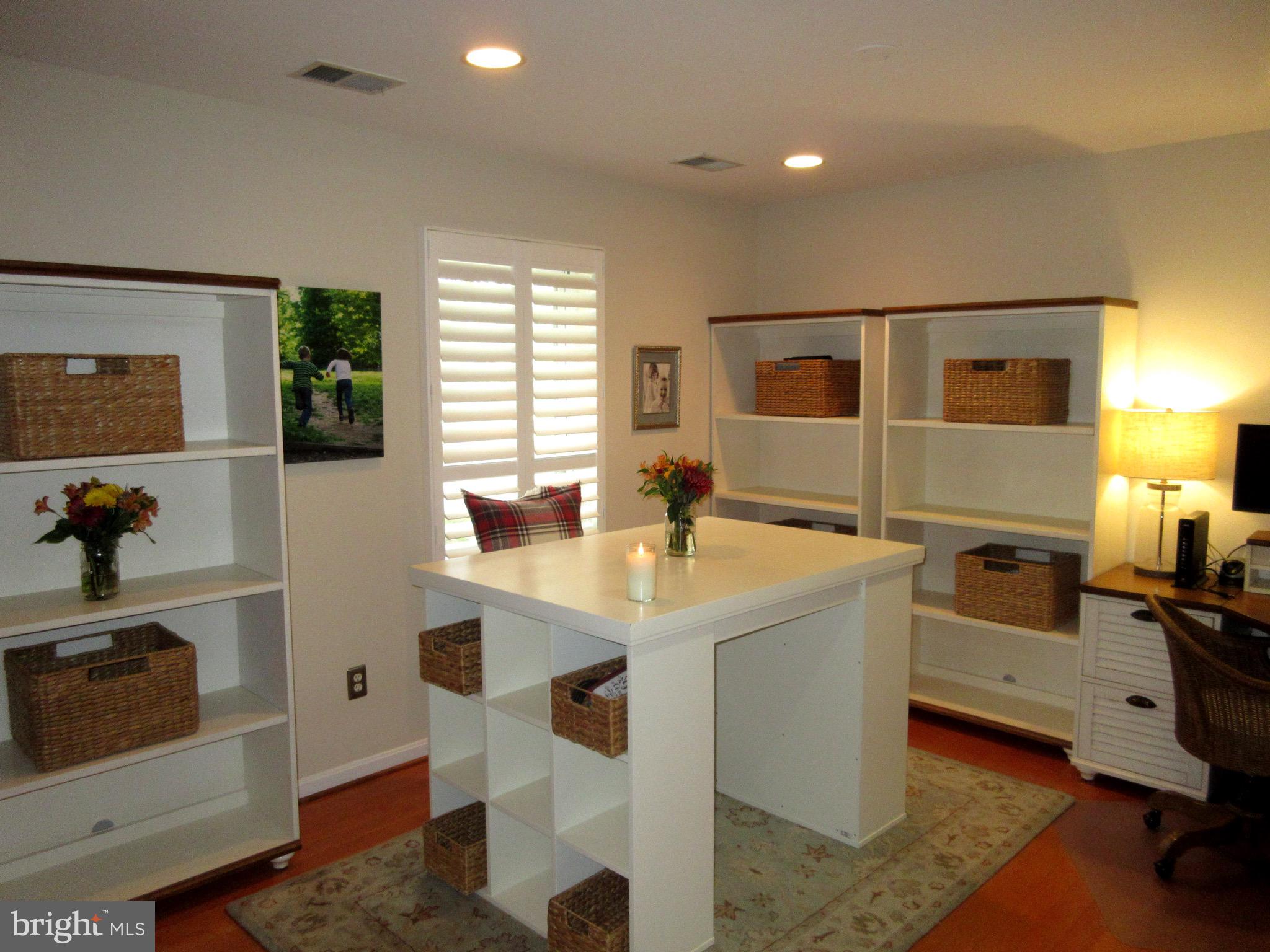 TOWNES AT CAMERON PARKE - Residential