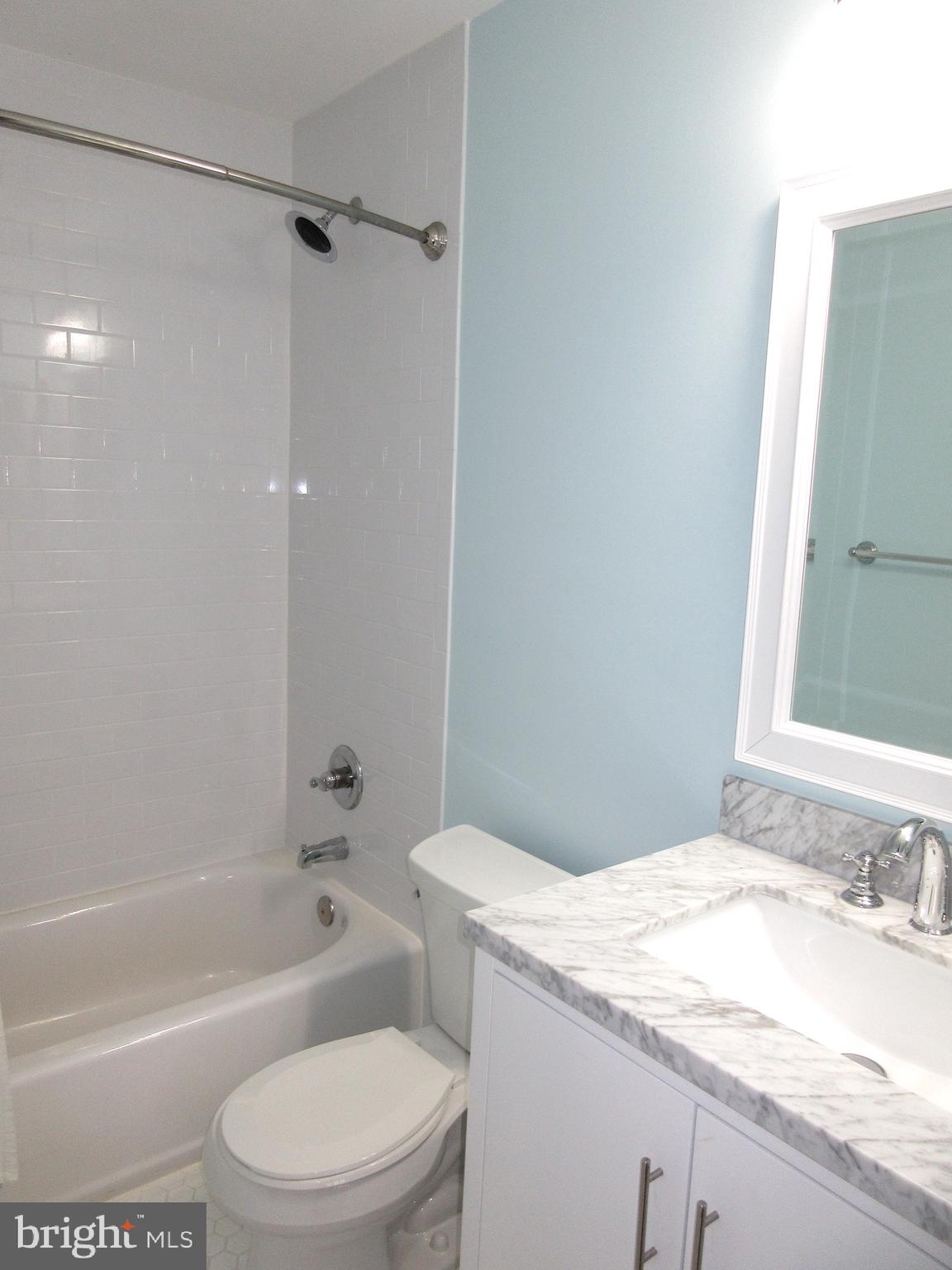 TOWNES AT CAMERON PARKE - Residential