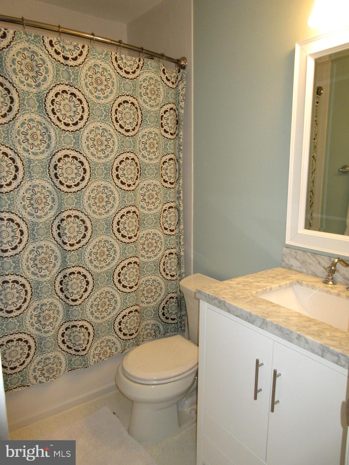 TOWNES AT CAMERON PARKE - Residential