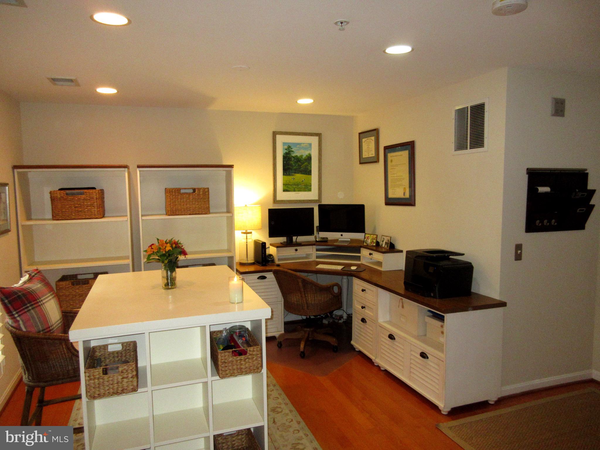 TOWNES AT CAMERON PARKE - Residential