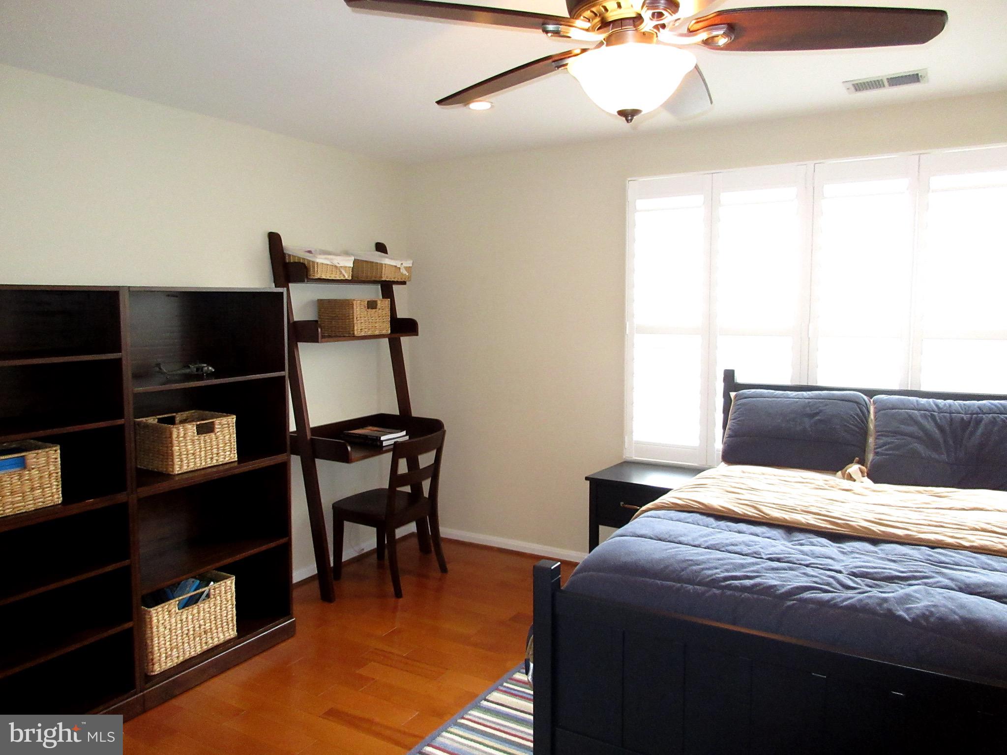 TOWNES AT CAMERON PARKE - Residential