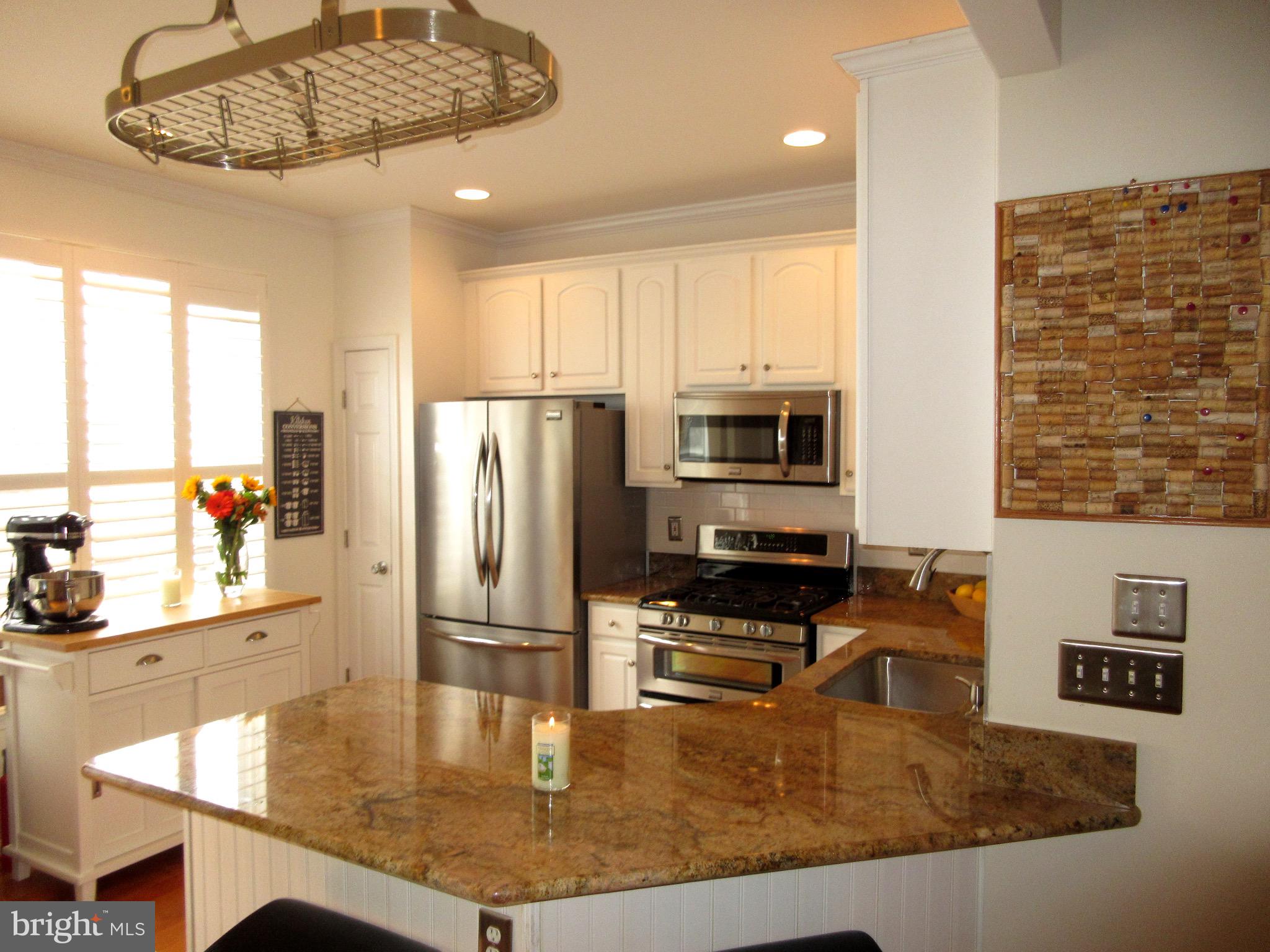 TOWNES AT CAMERON PARKE - Residential