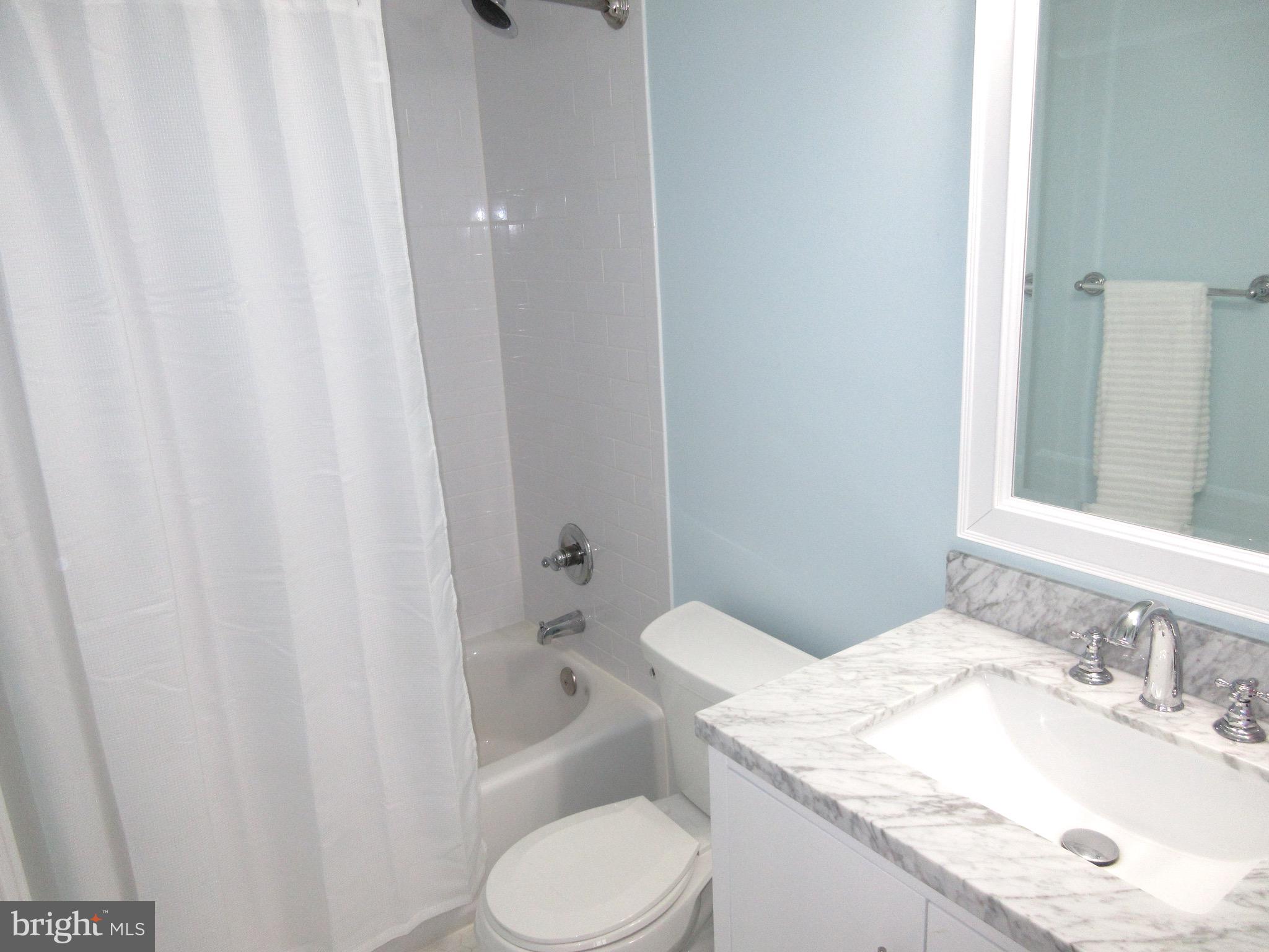 TOWNES AT CAMERON PARKE - Residential