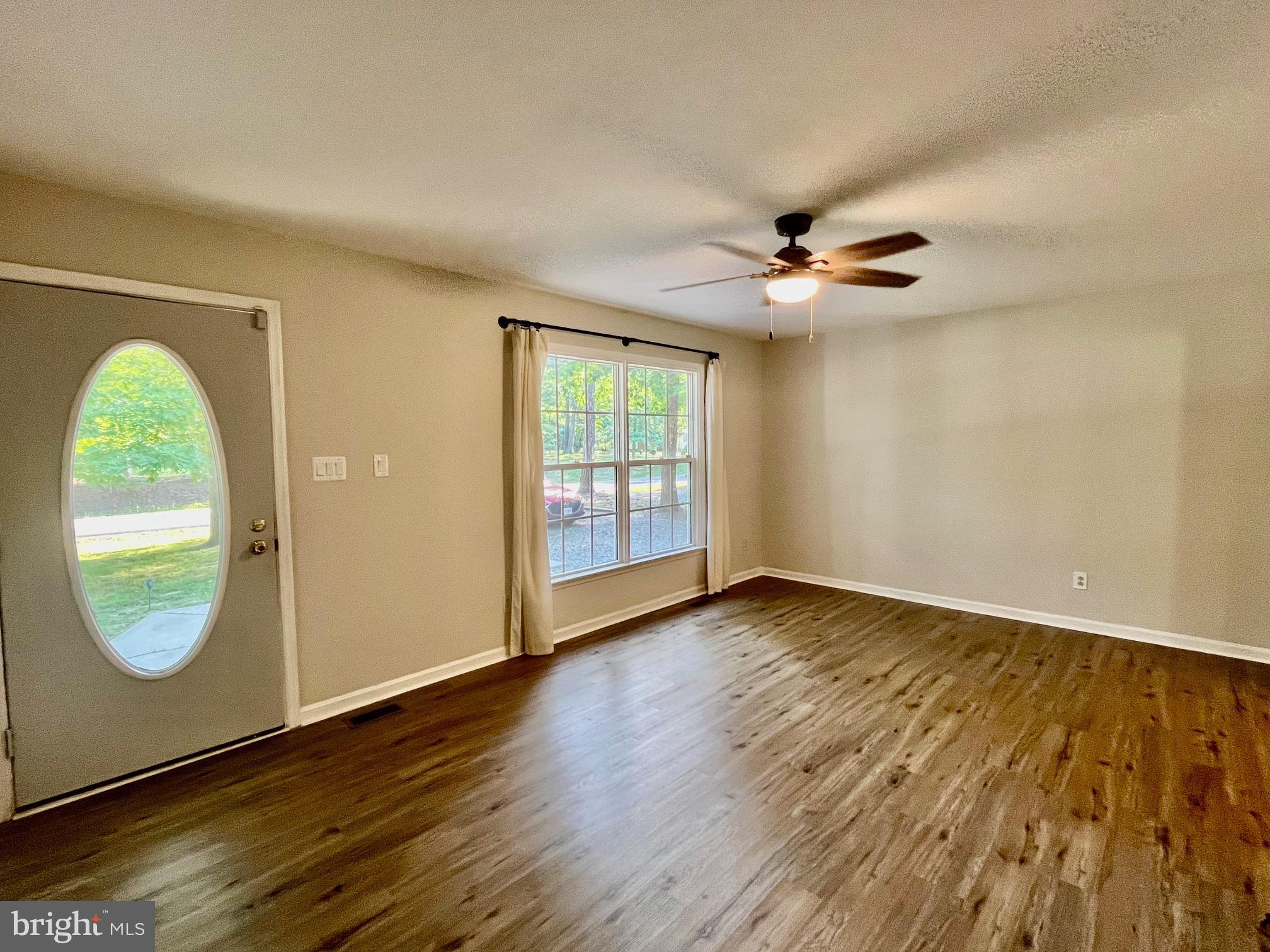 LAKE CAROLINE - Residential Lease