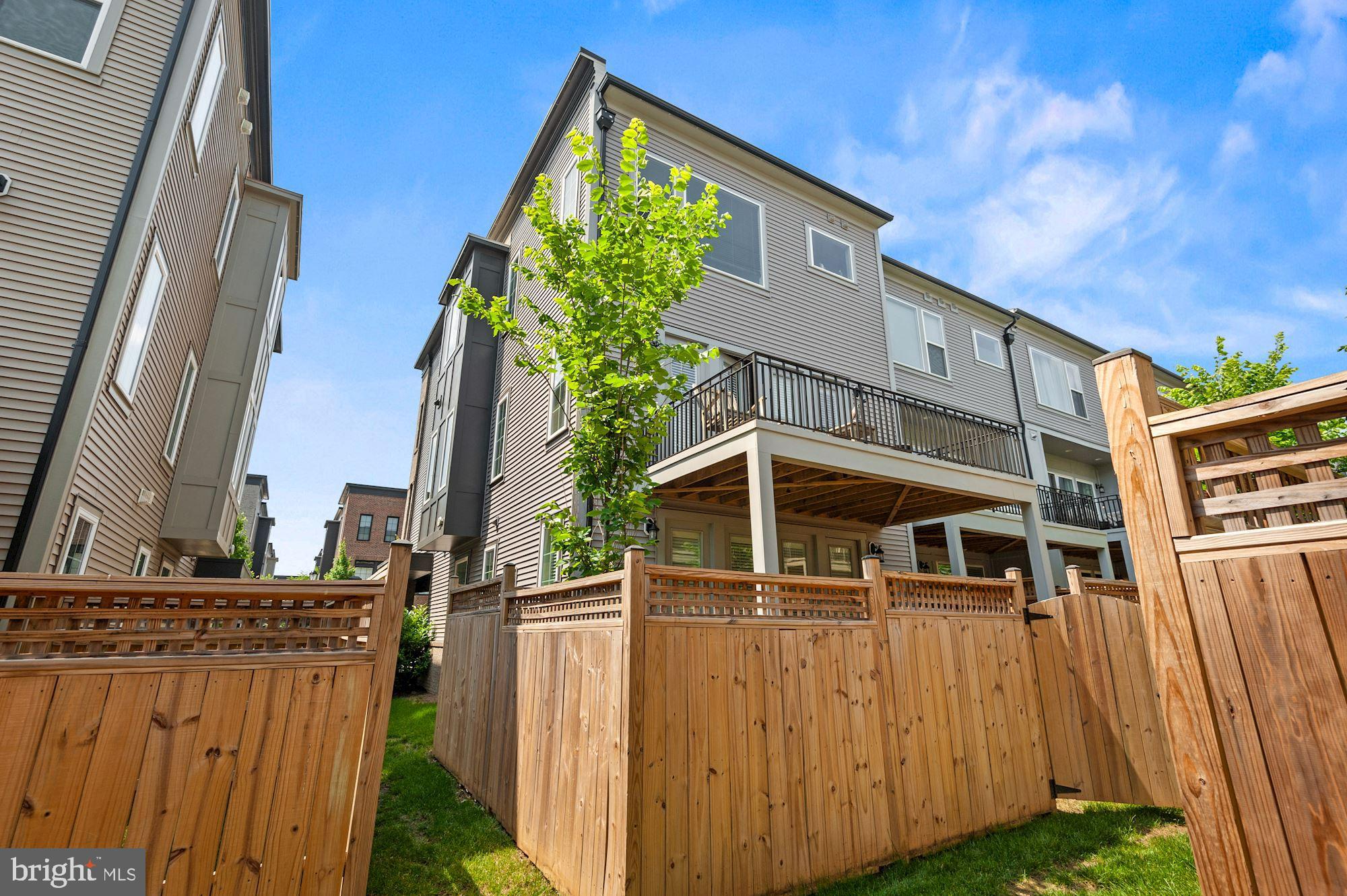 BRAMBLETON - Residential