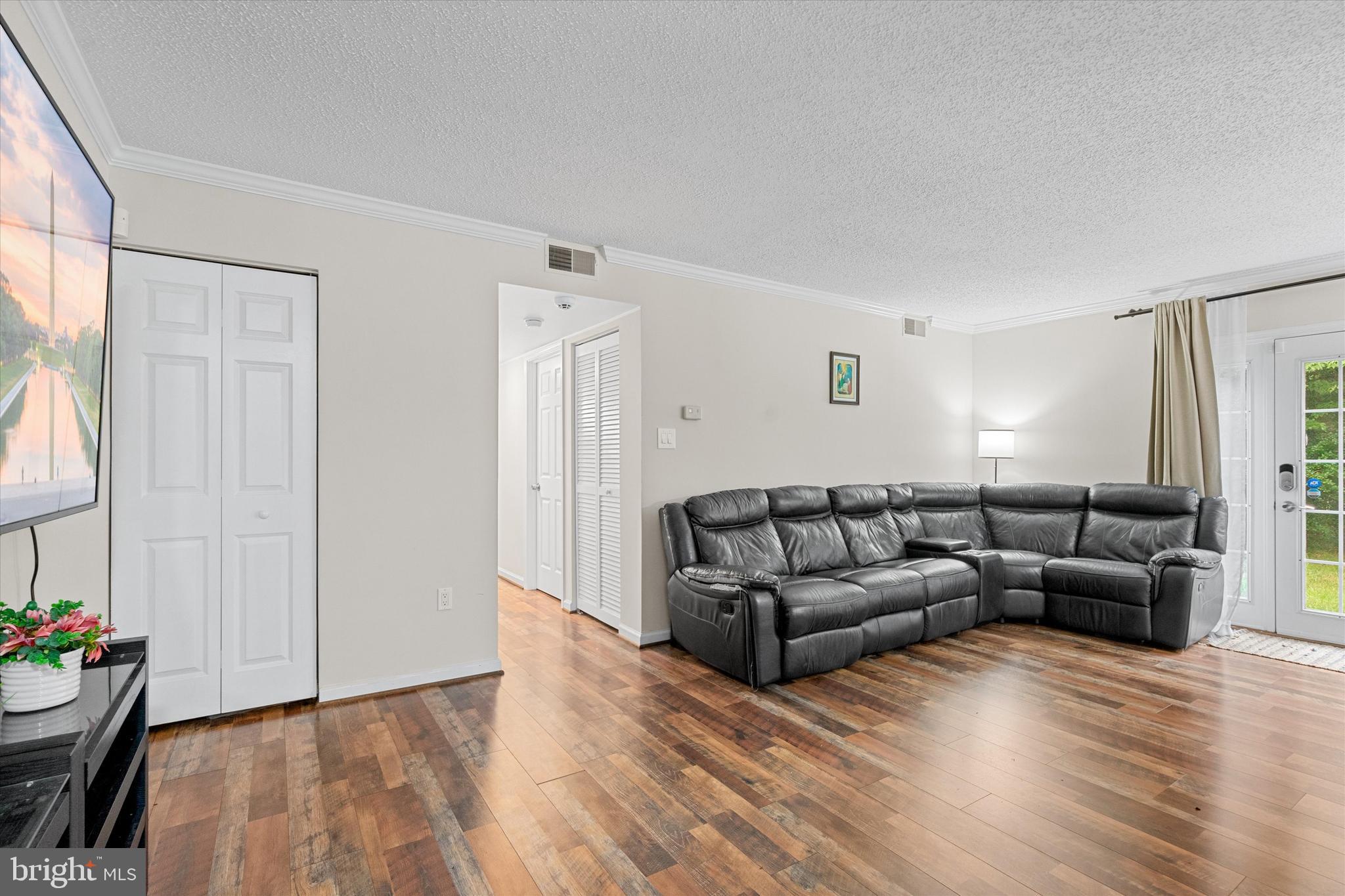 15500 HORSESHOE LANE 500