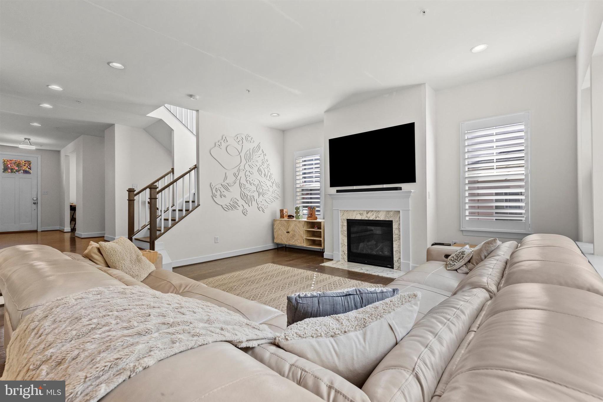 NEW MARKET - Residential