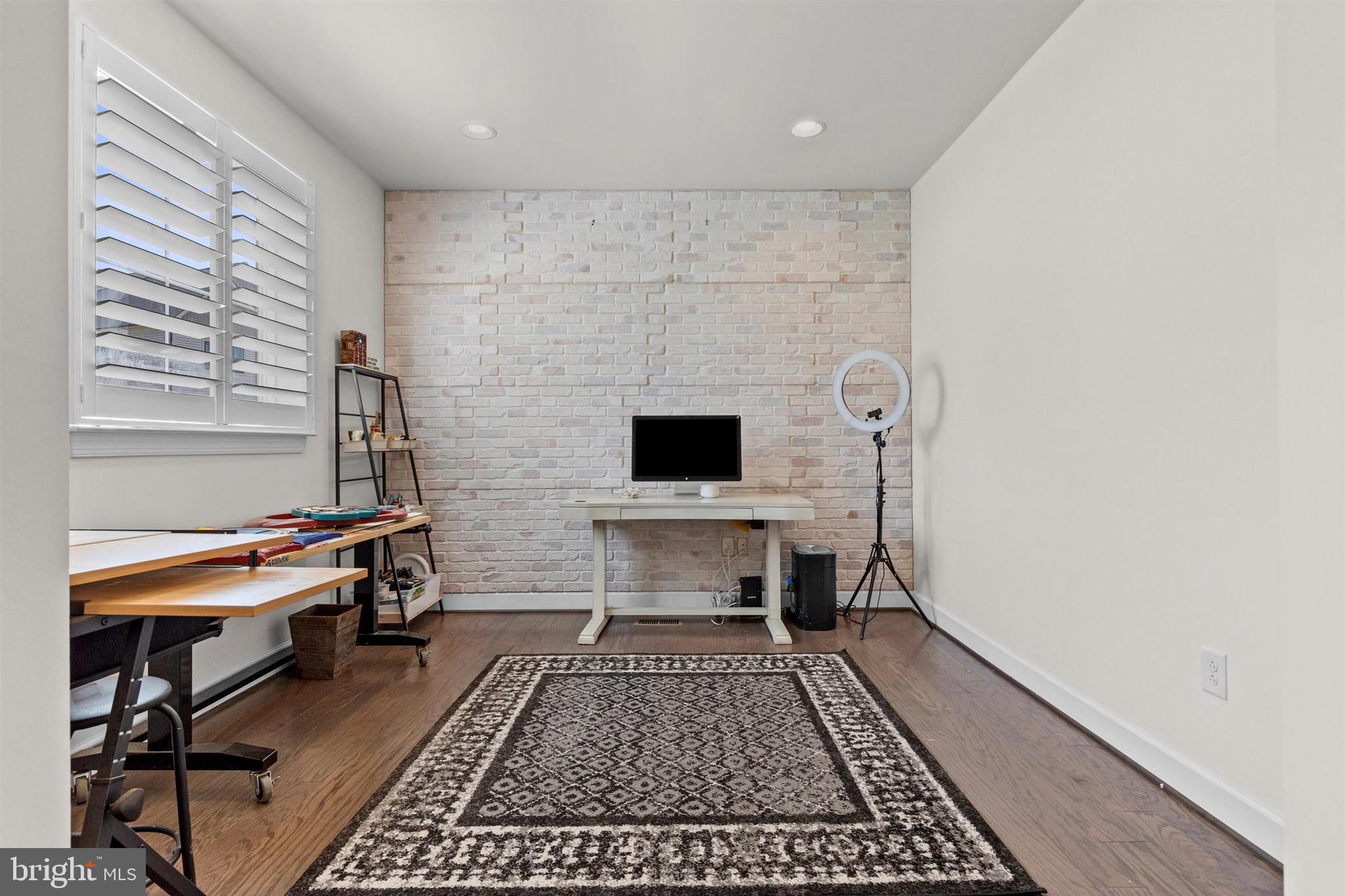 NEW MARKET - Residential