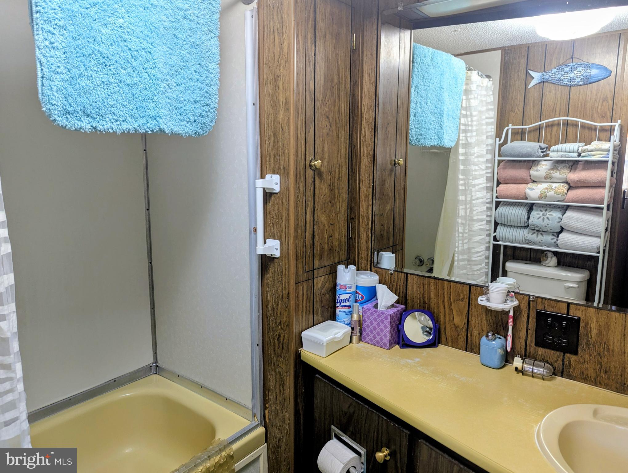 BAY CITY - Residential