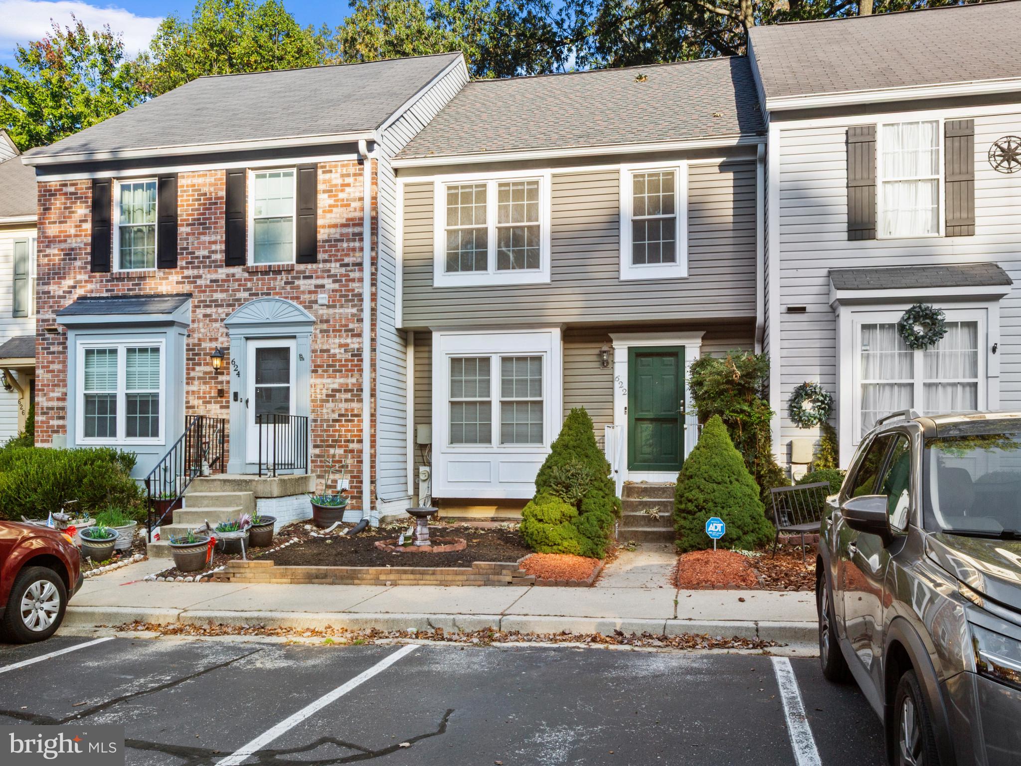 622 LIONS GATE LANE