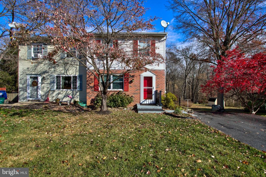 Photo of 1062 Williamsburg Road, Lancaster, PA 17603 (MLS # PALA2058946)