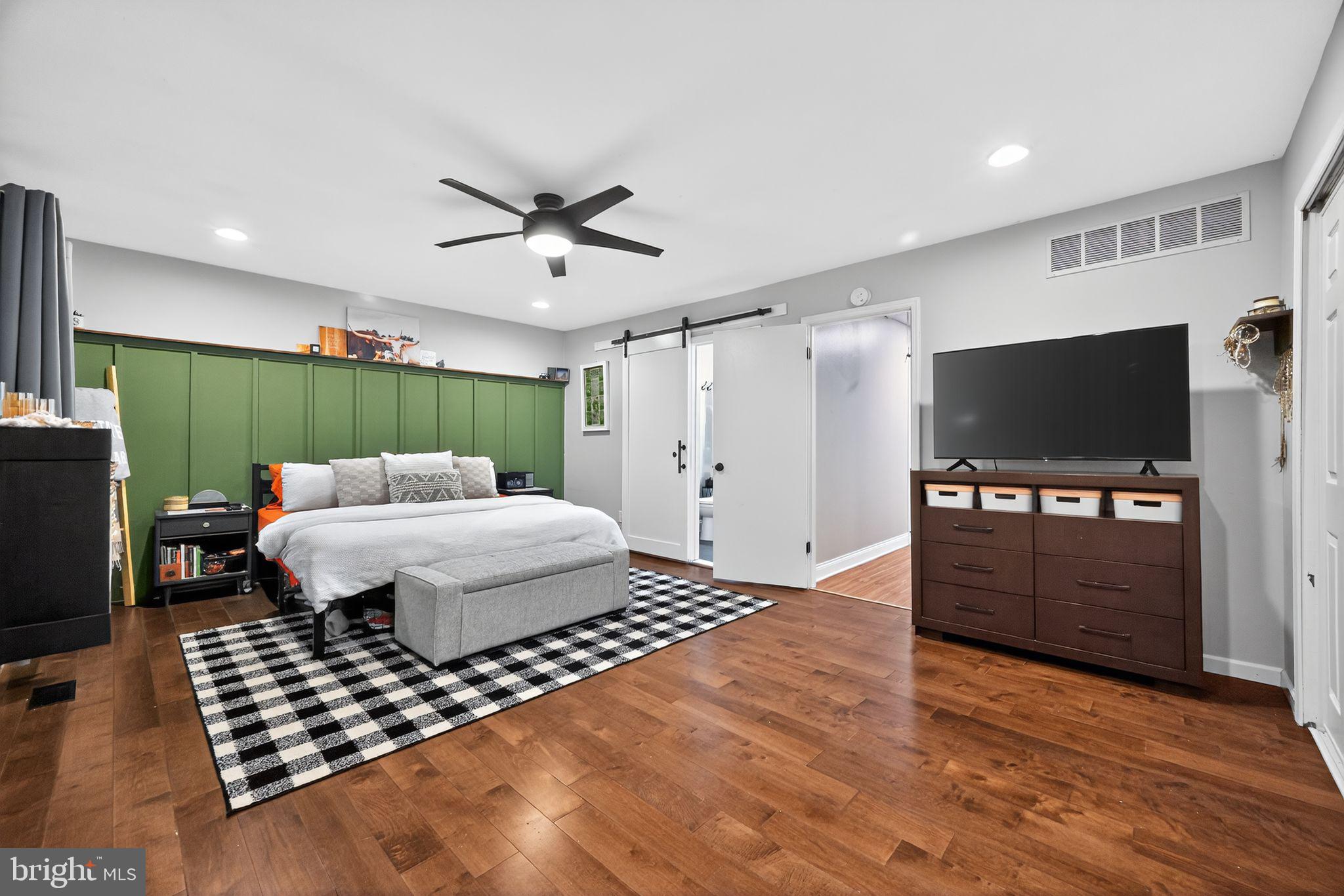 WOODLYN CROSSING - Residential