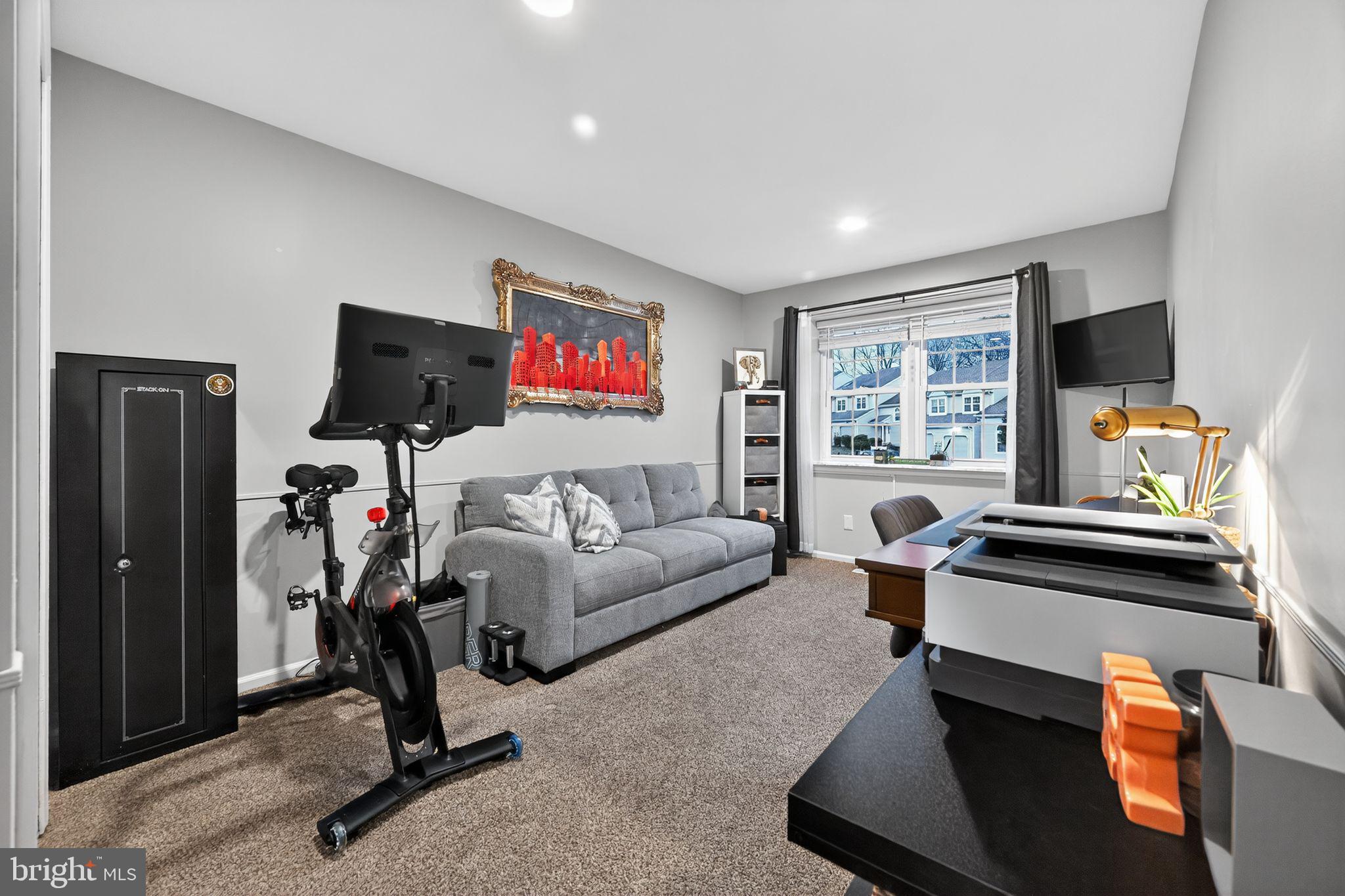 WOODLYN CROSSING - Residential