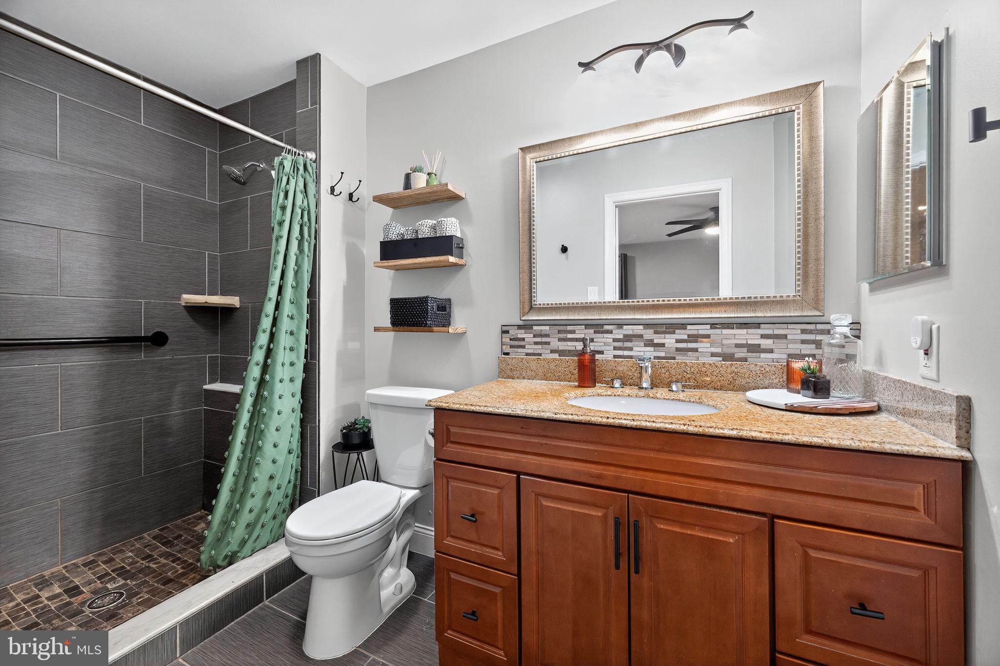 WOODLYN CROSSING - Residential