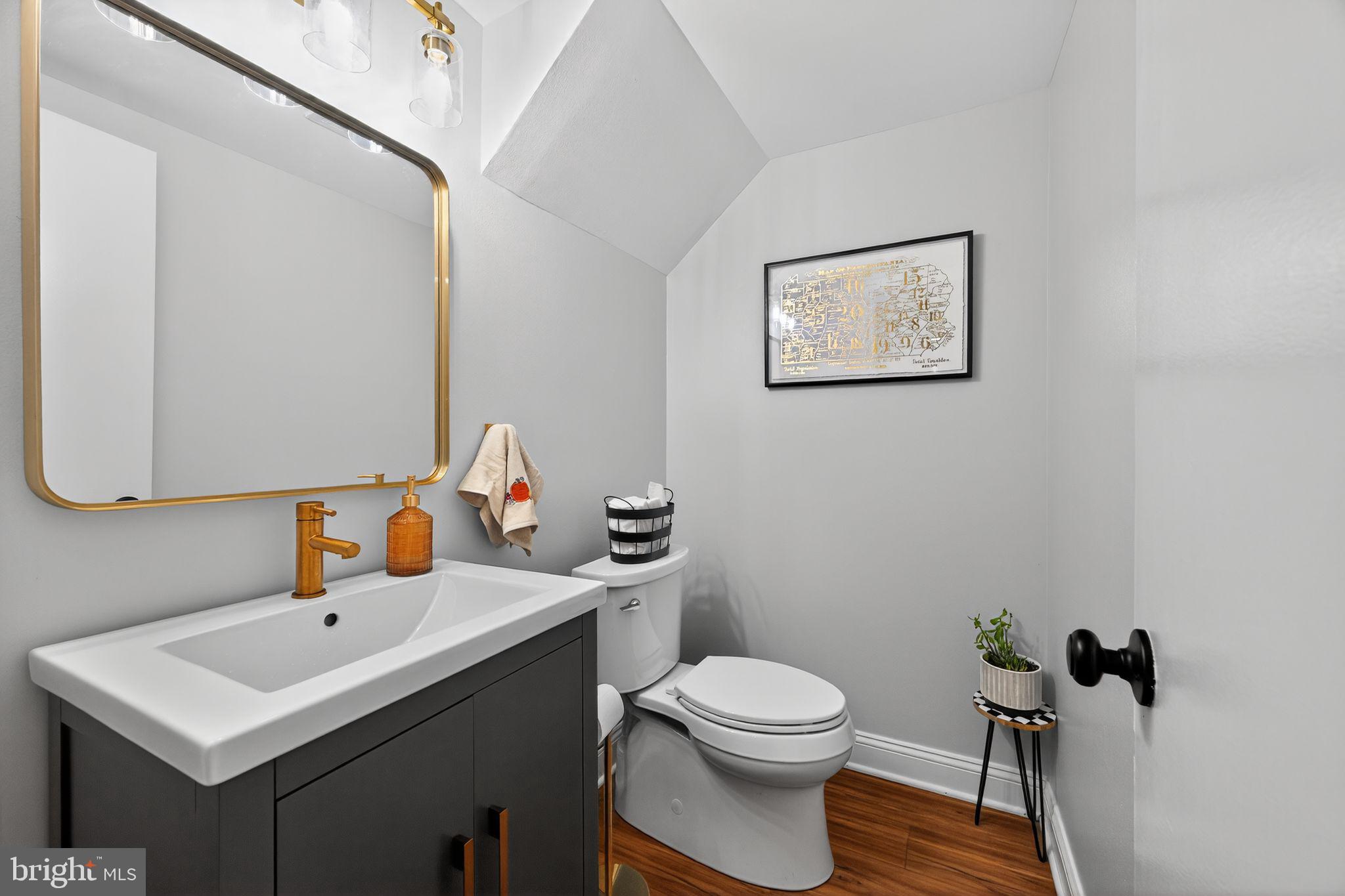 WOODLYN CROSSING - Residential