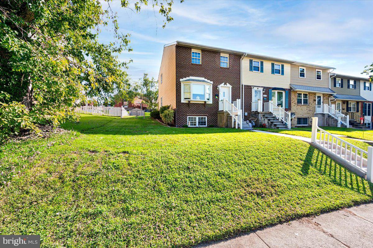 HUNTSMOOR VILLAGE NORTH - Residential