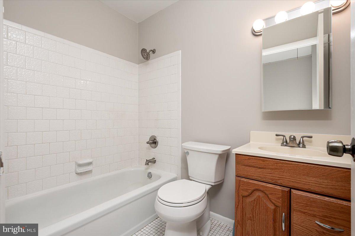 HUNTSMOOR VILLAGE NORTH - Residential