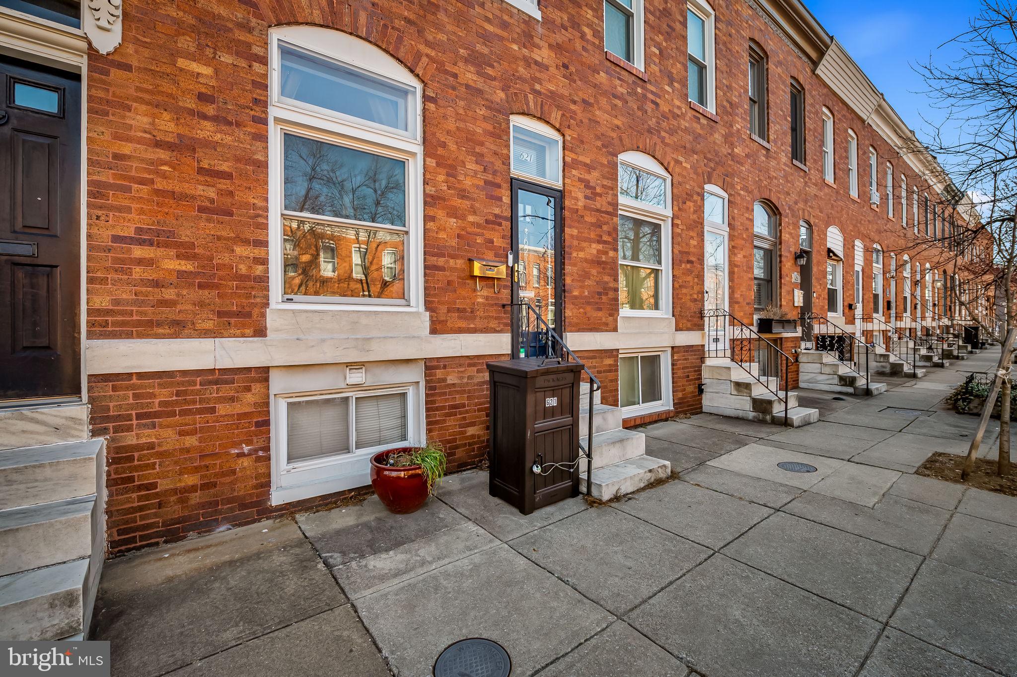 621 S LAKEWOOD AVENUE