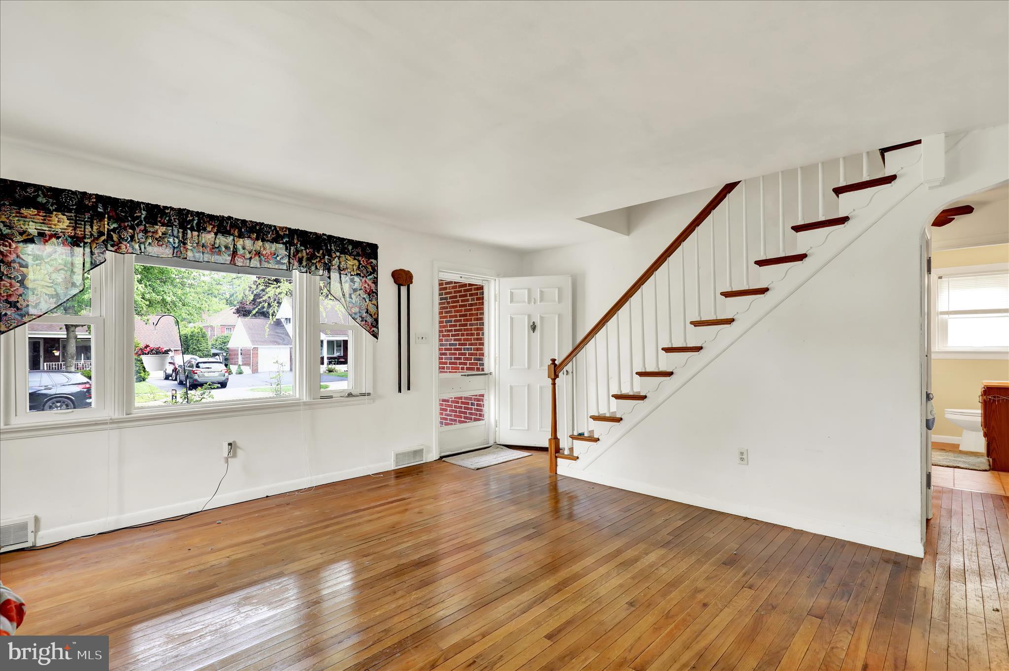 20 VALLEY ROAD