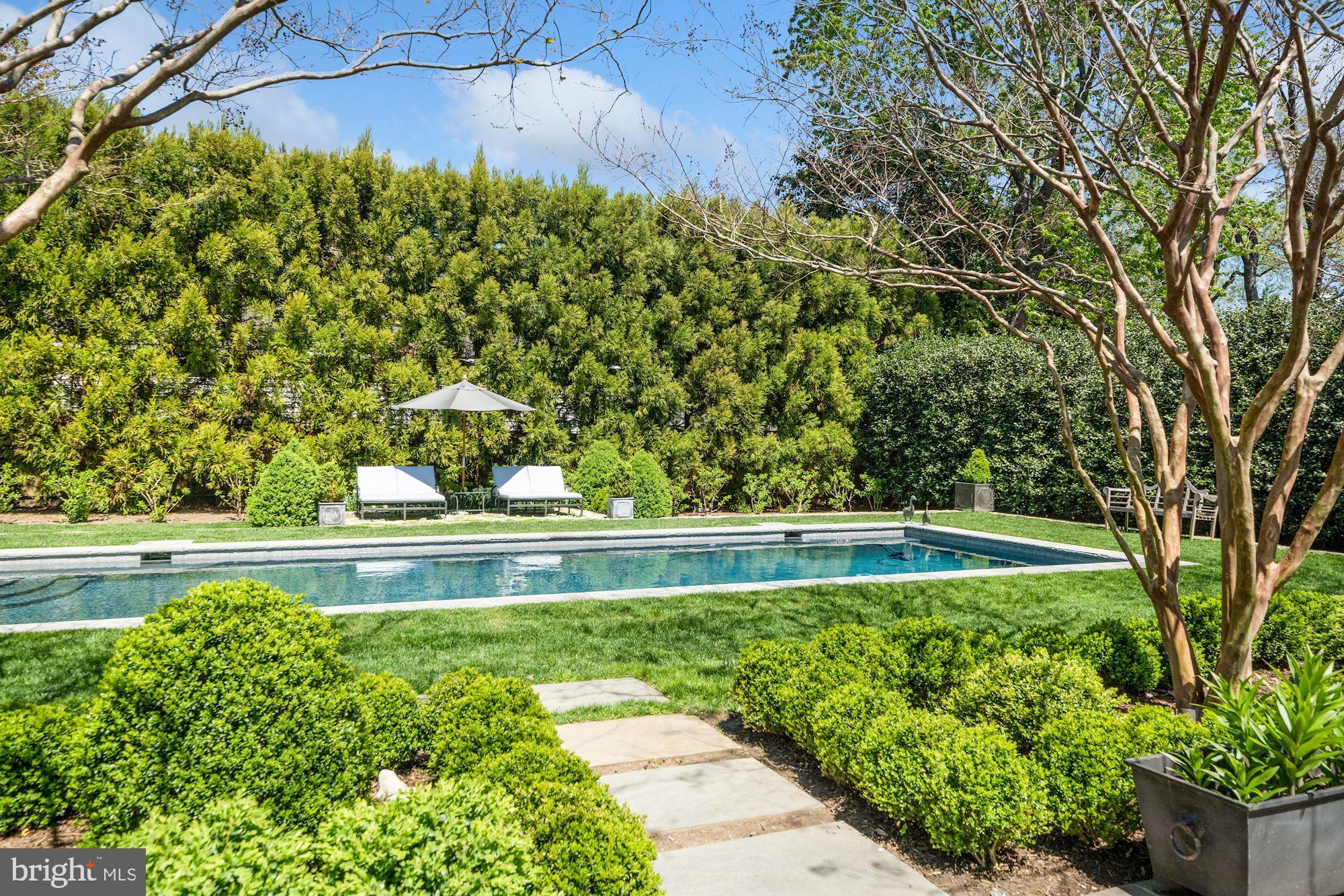 CHEVY CHASE - Residential