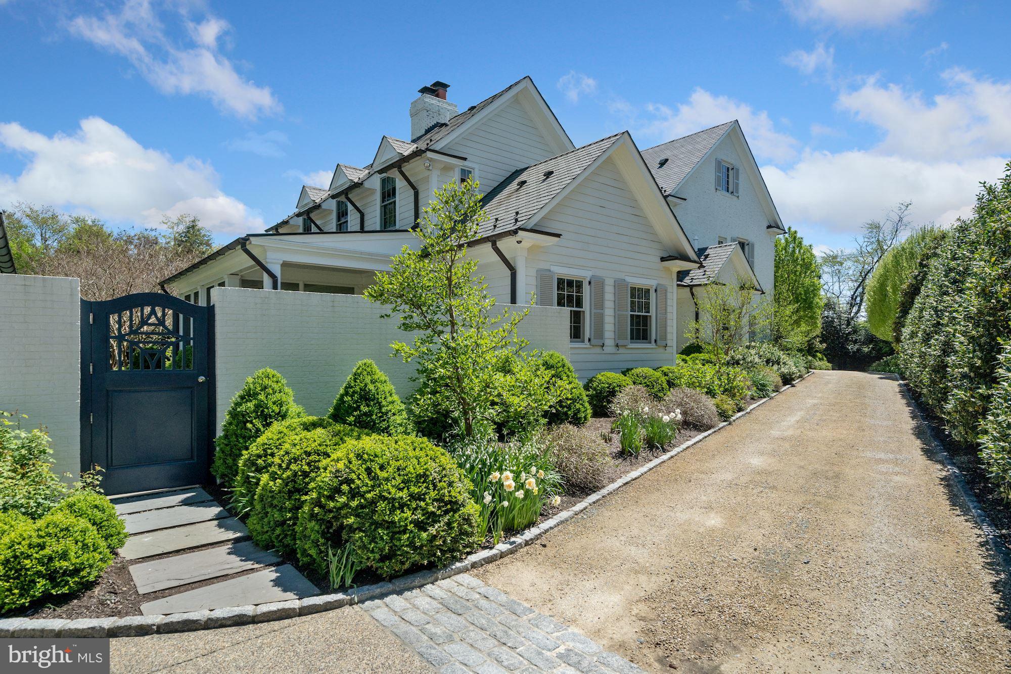 CHEVY CHASE - Residential