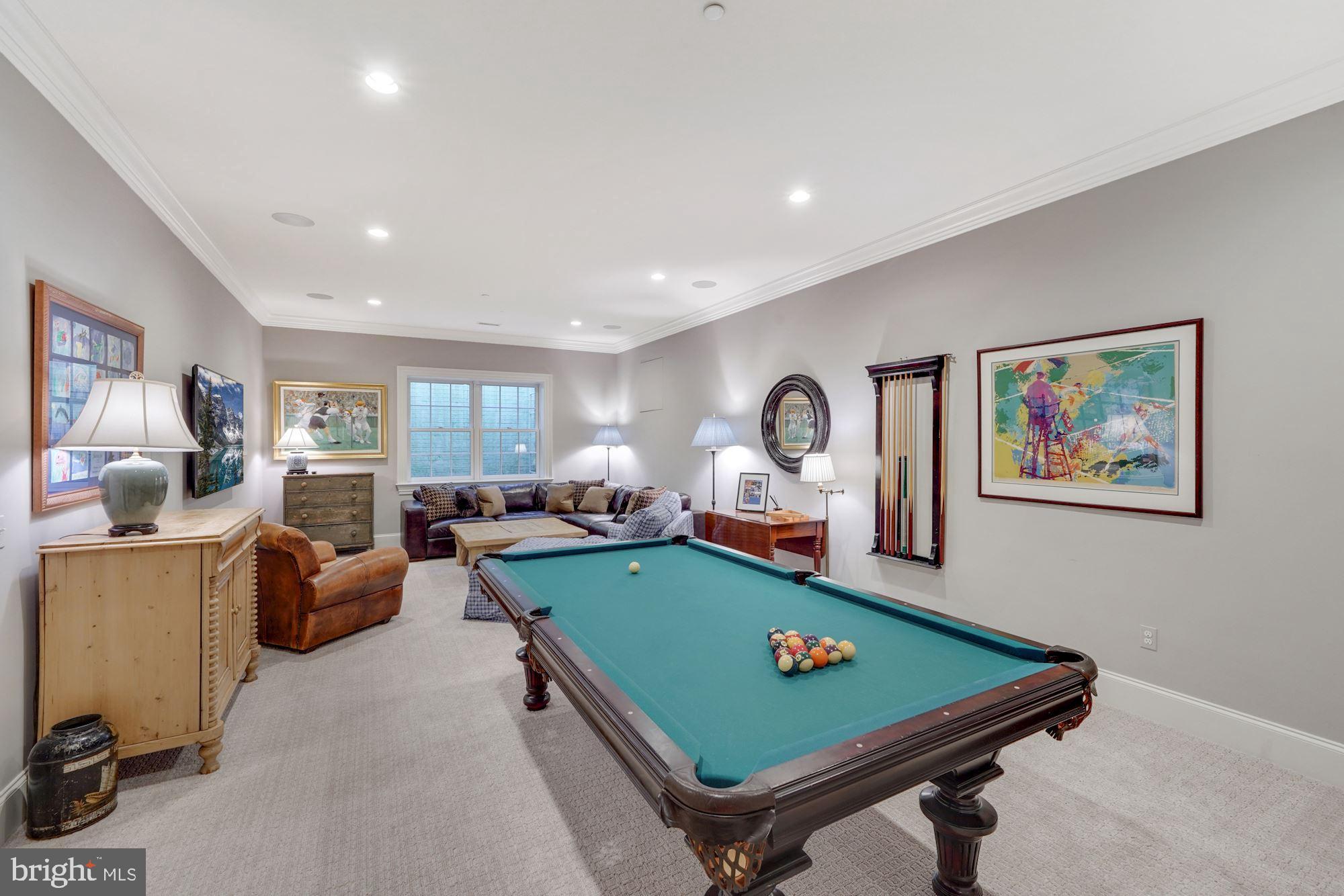 CHEVY CHASE - Residential