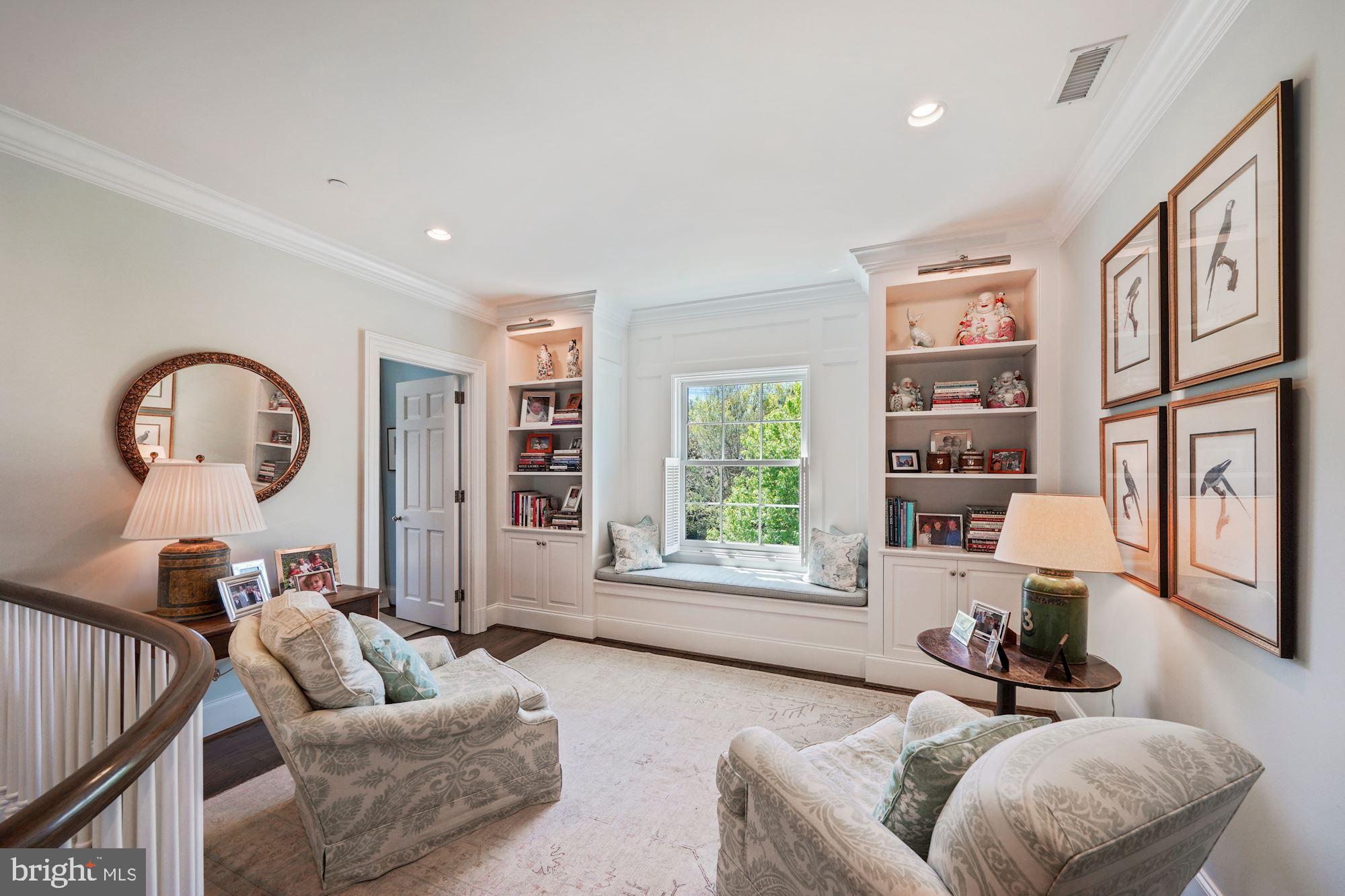 CHEVY CHASE - Residential