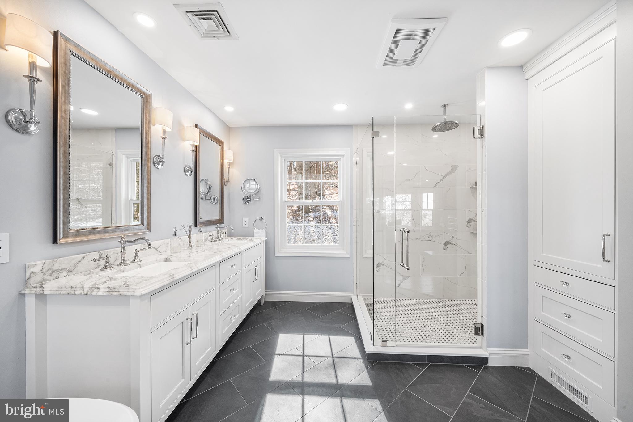 FREEDOMVIEW ESTATE - Residential