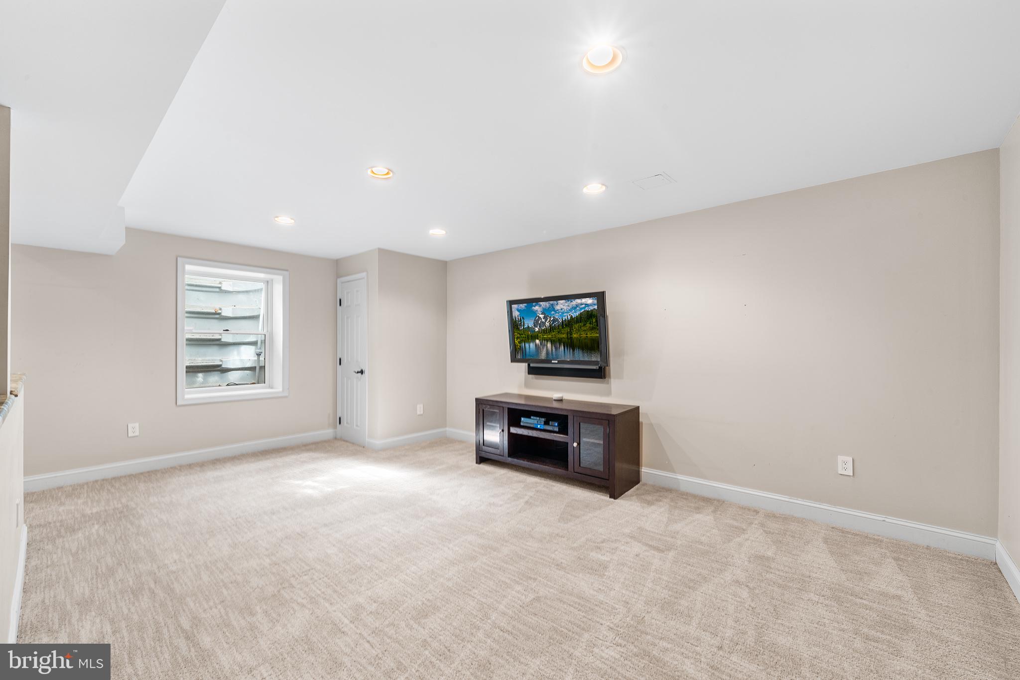 FREEDOMVIEW ESTATE - Residential