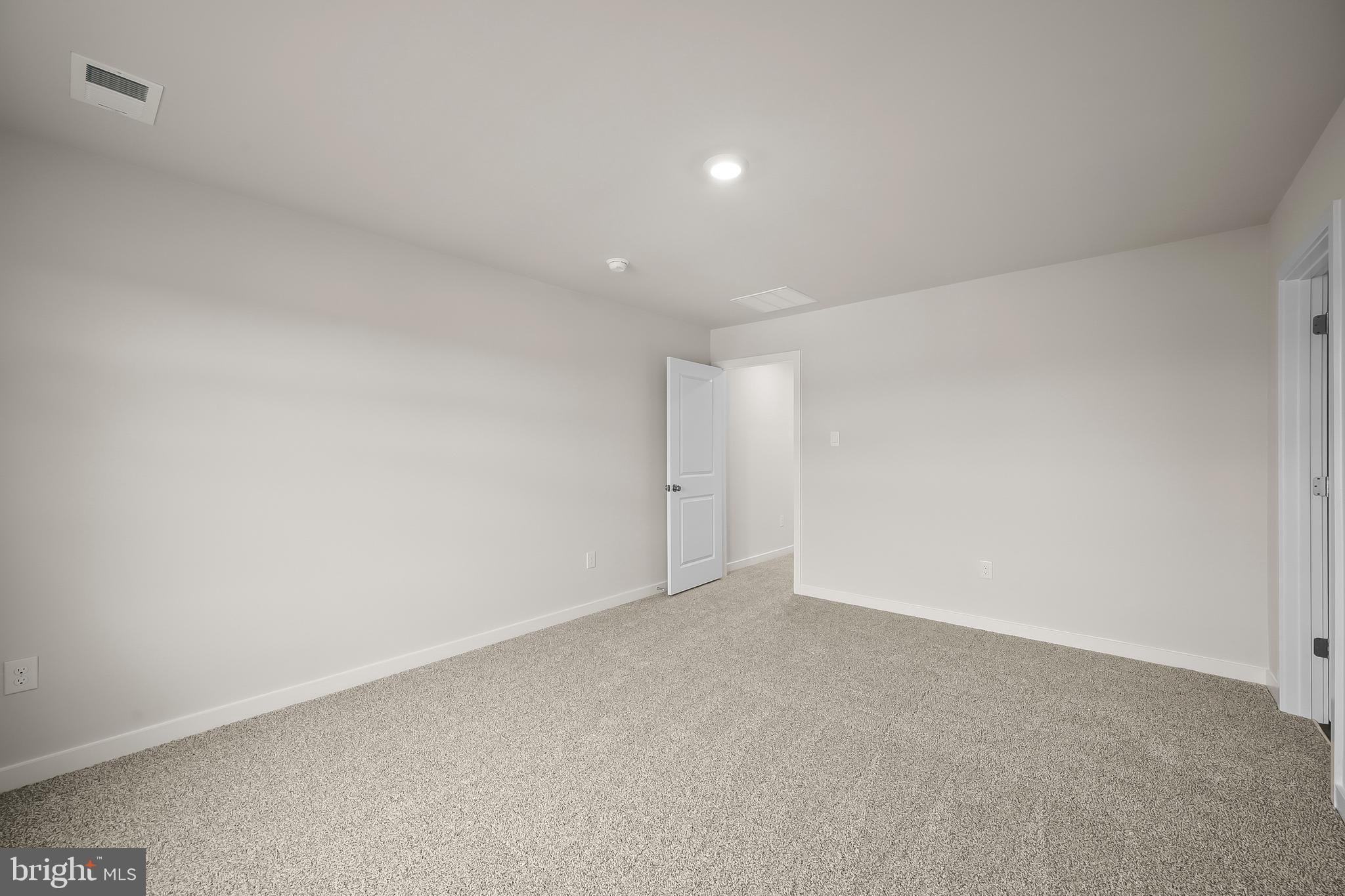 RIVERPOINTE - Residential