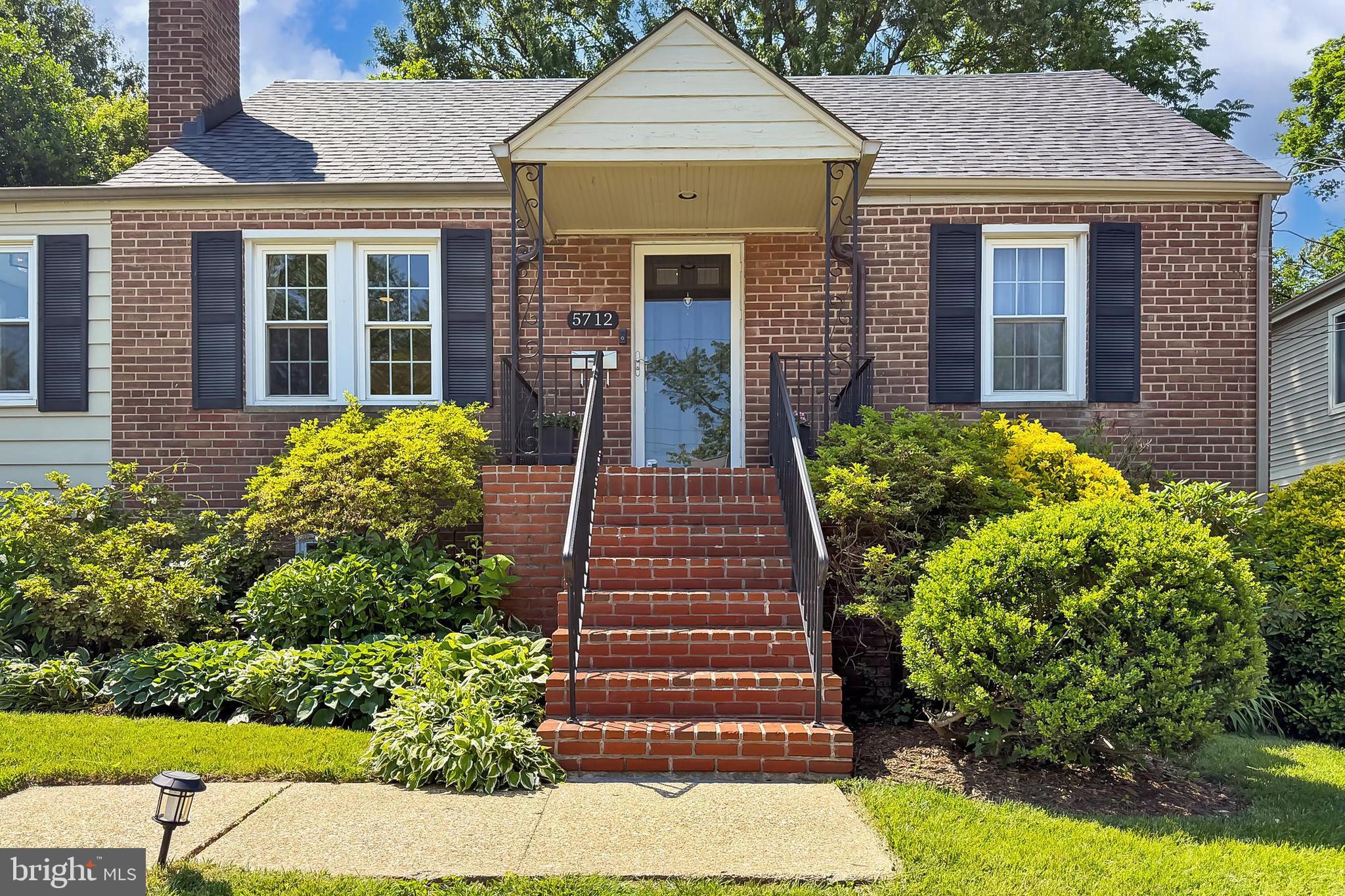 5712 18TH ROAD N