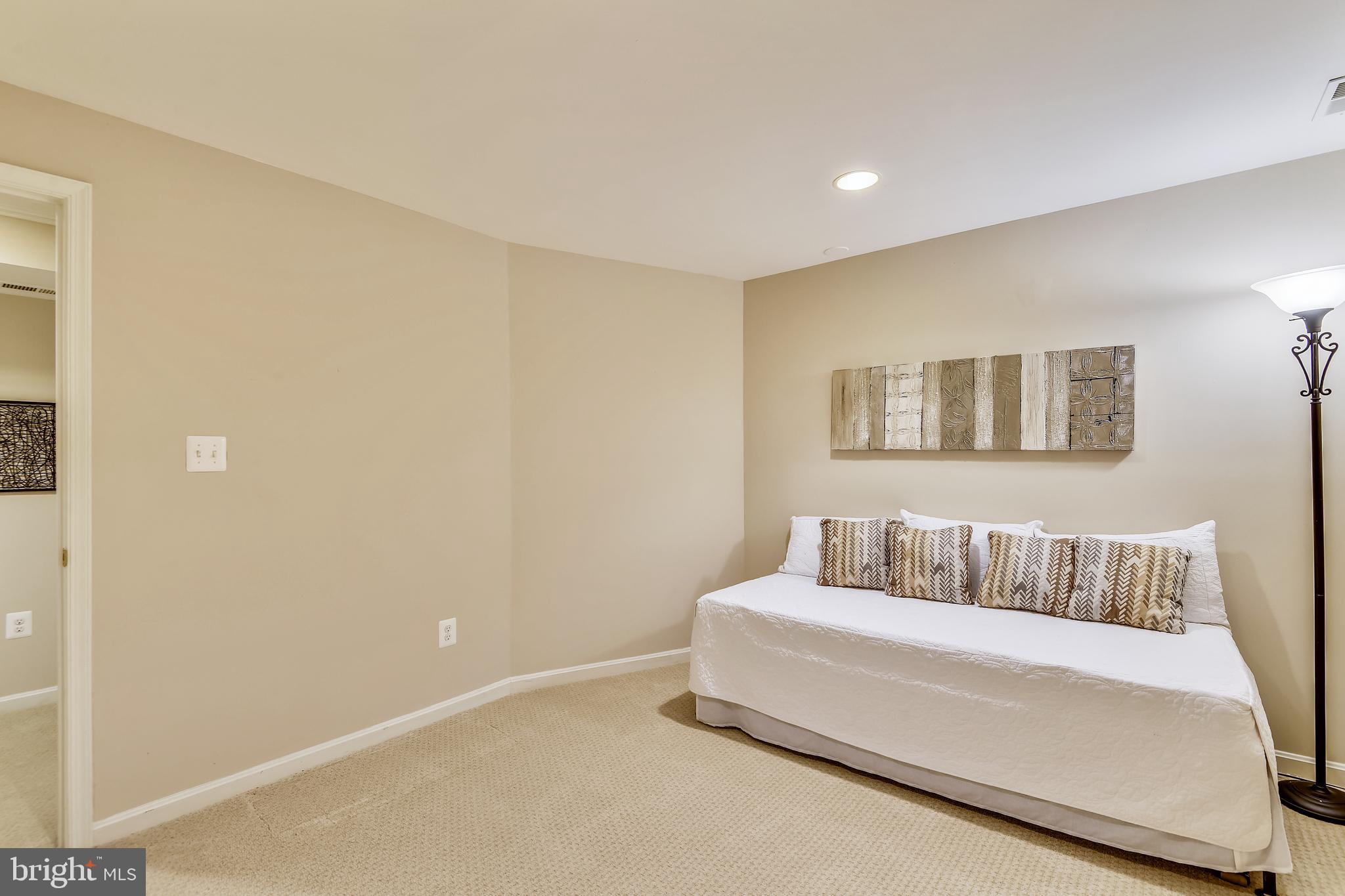 BRIARLYNN ESTATES - Residential