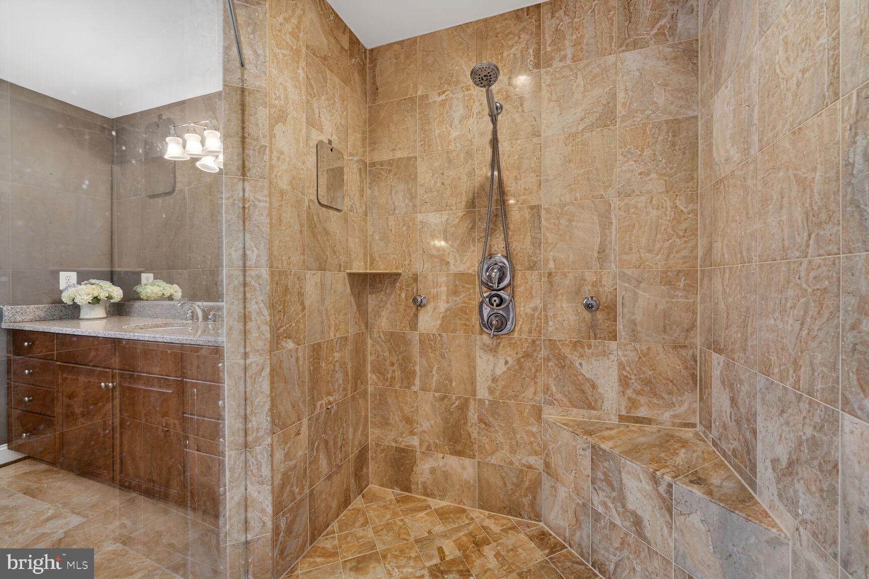 MINOR HILL - Residential