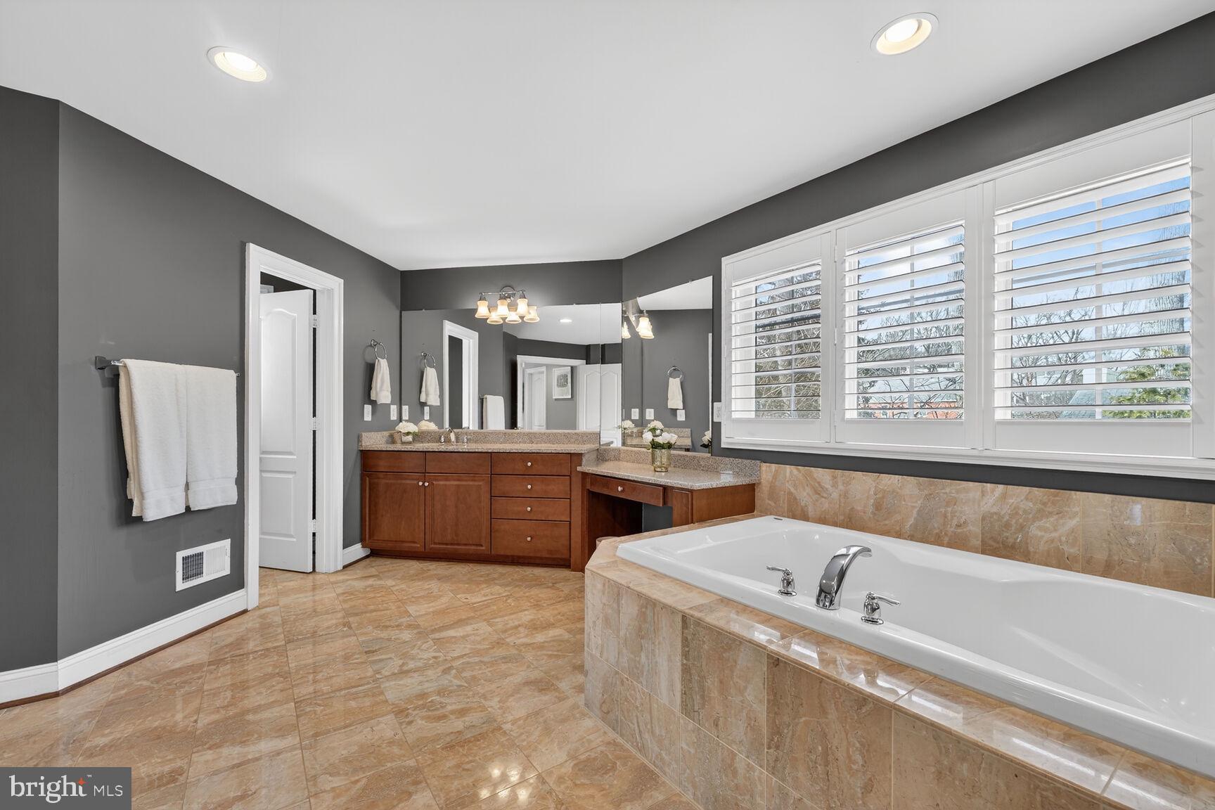 MINOR HILL - Residential