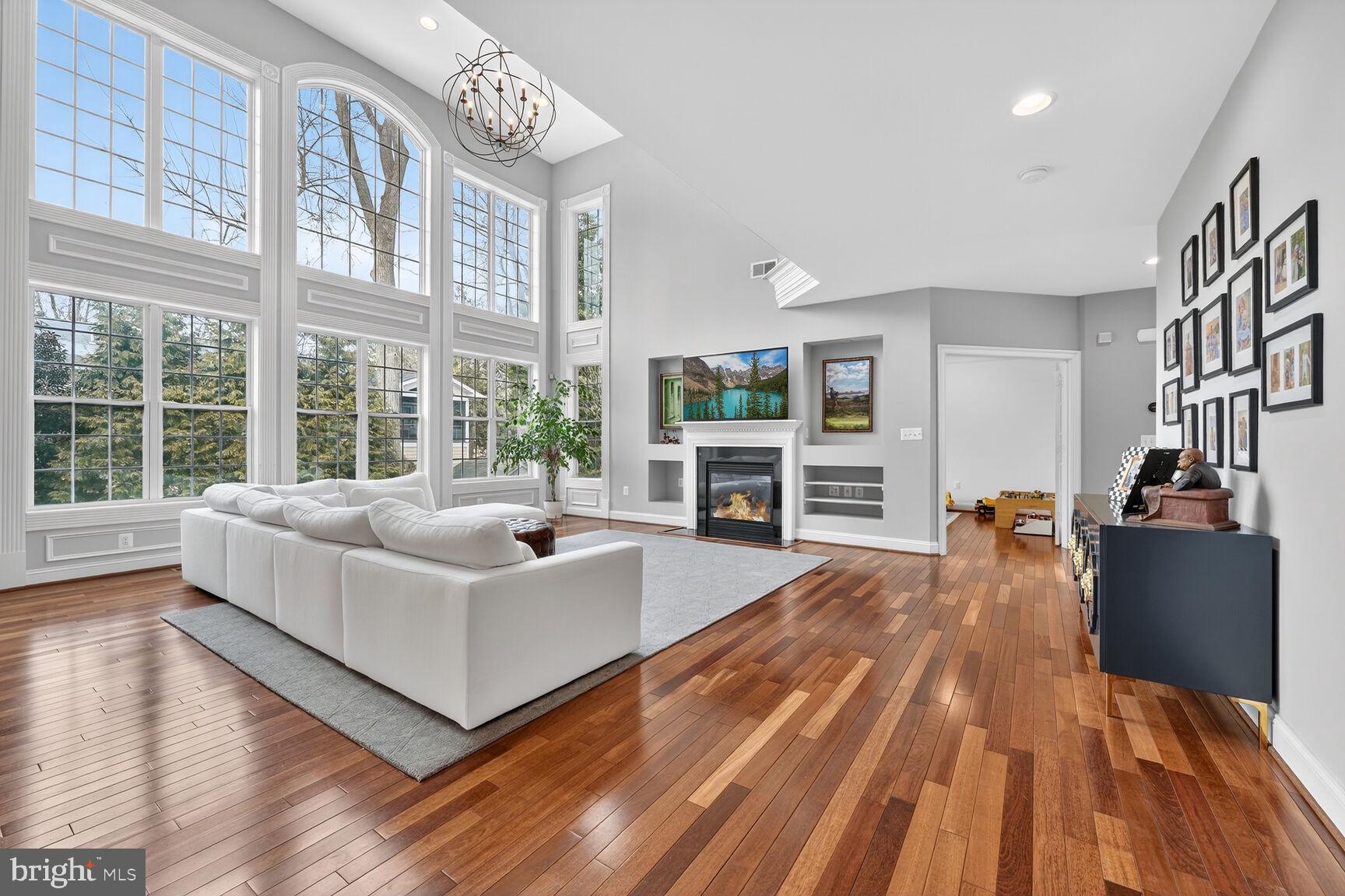 MINOR HILL - Residential