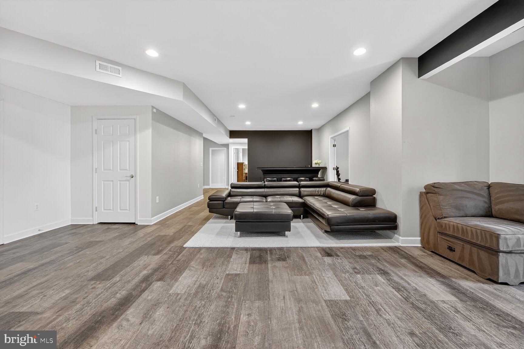 MINOR HILL - Residential