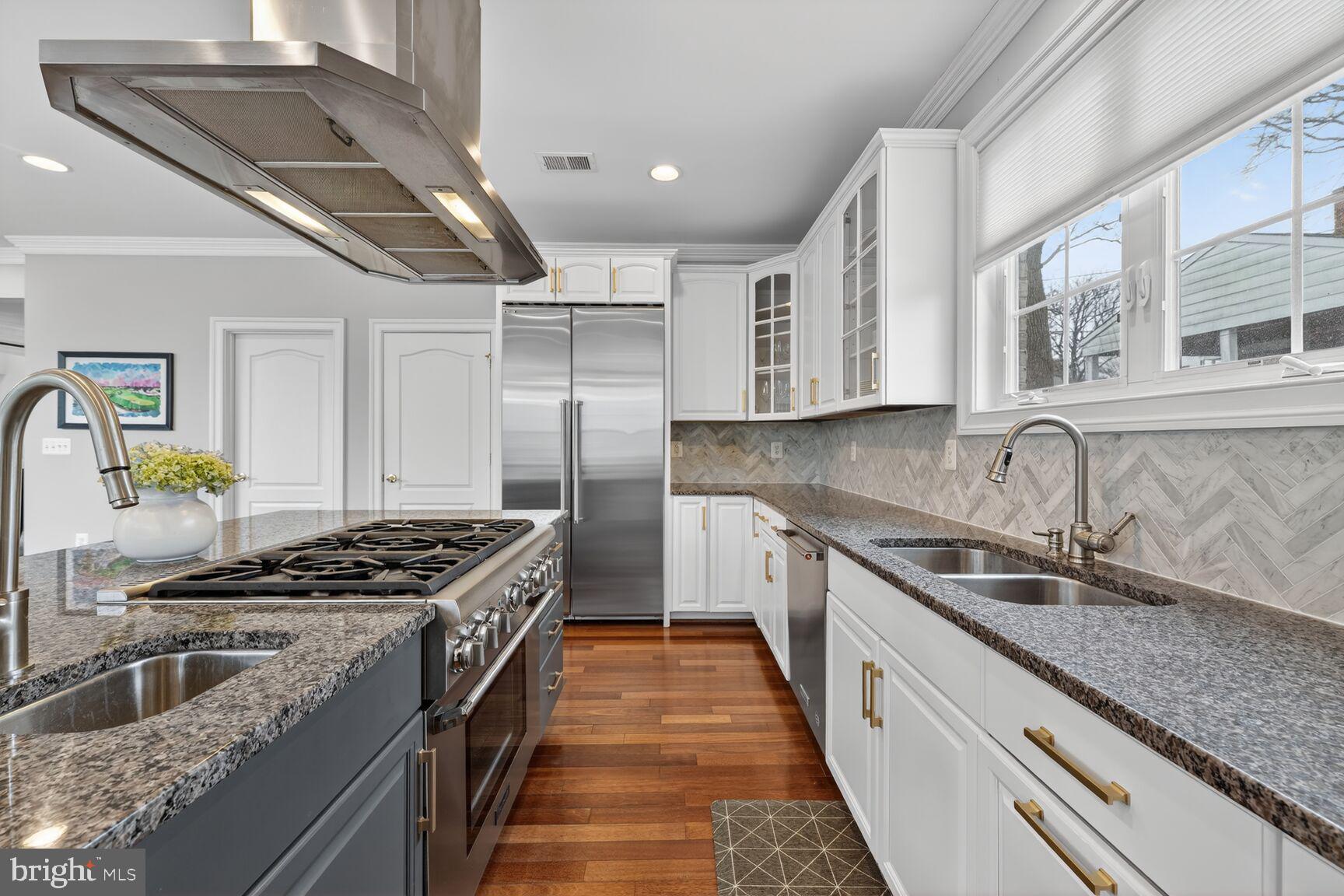 MINOR HILL - Residential