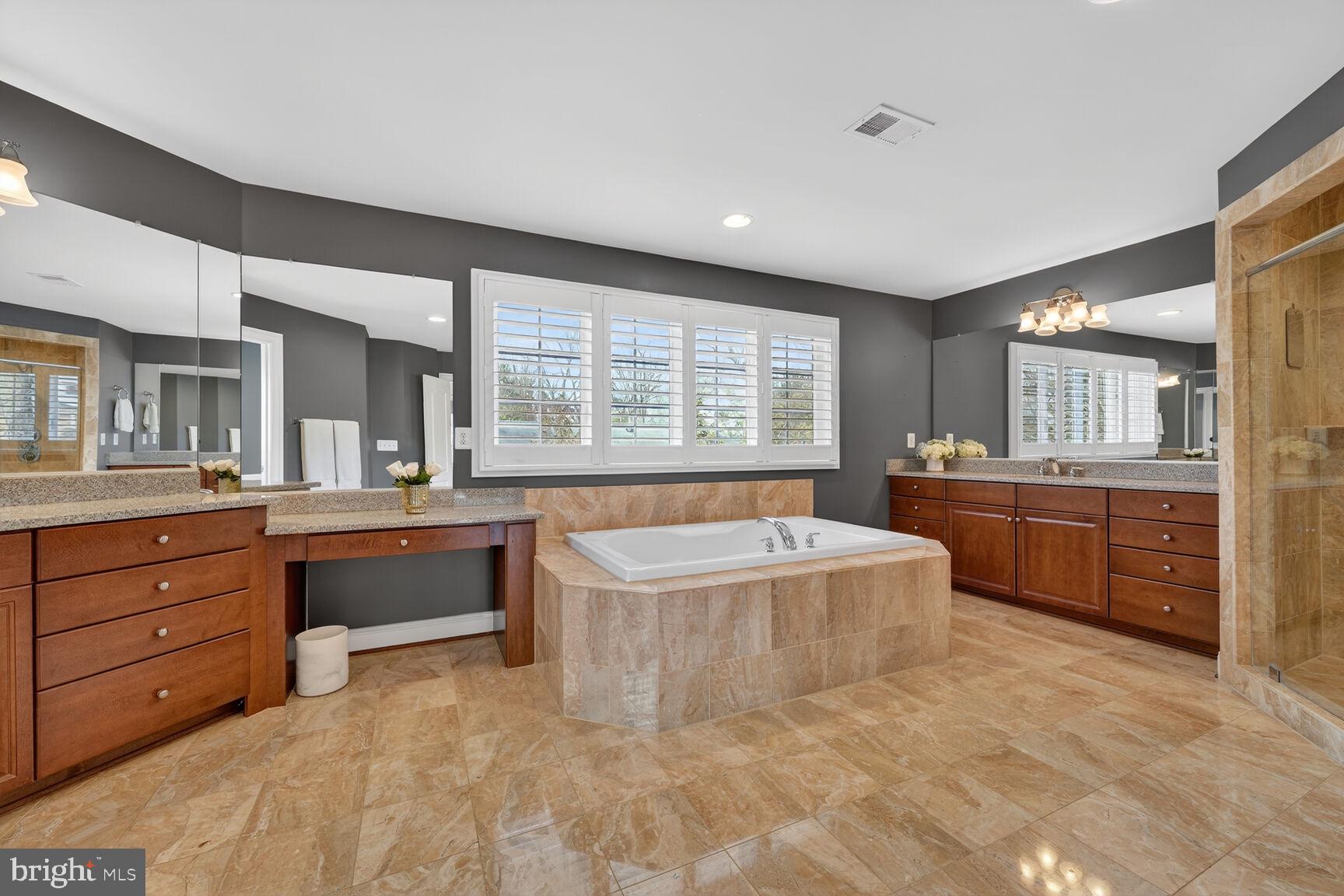 MINOR HILL - Residential