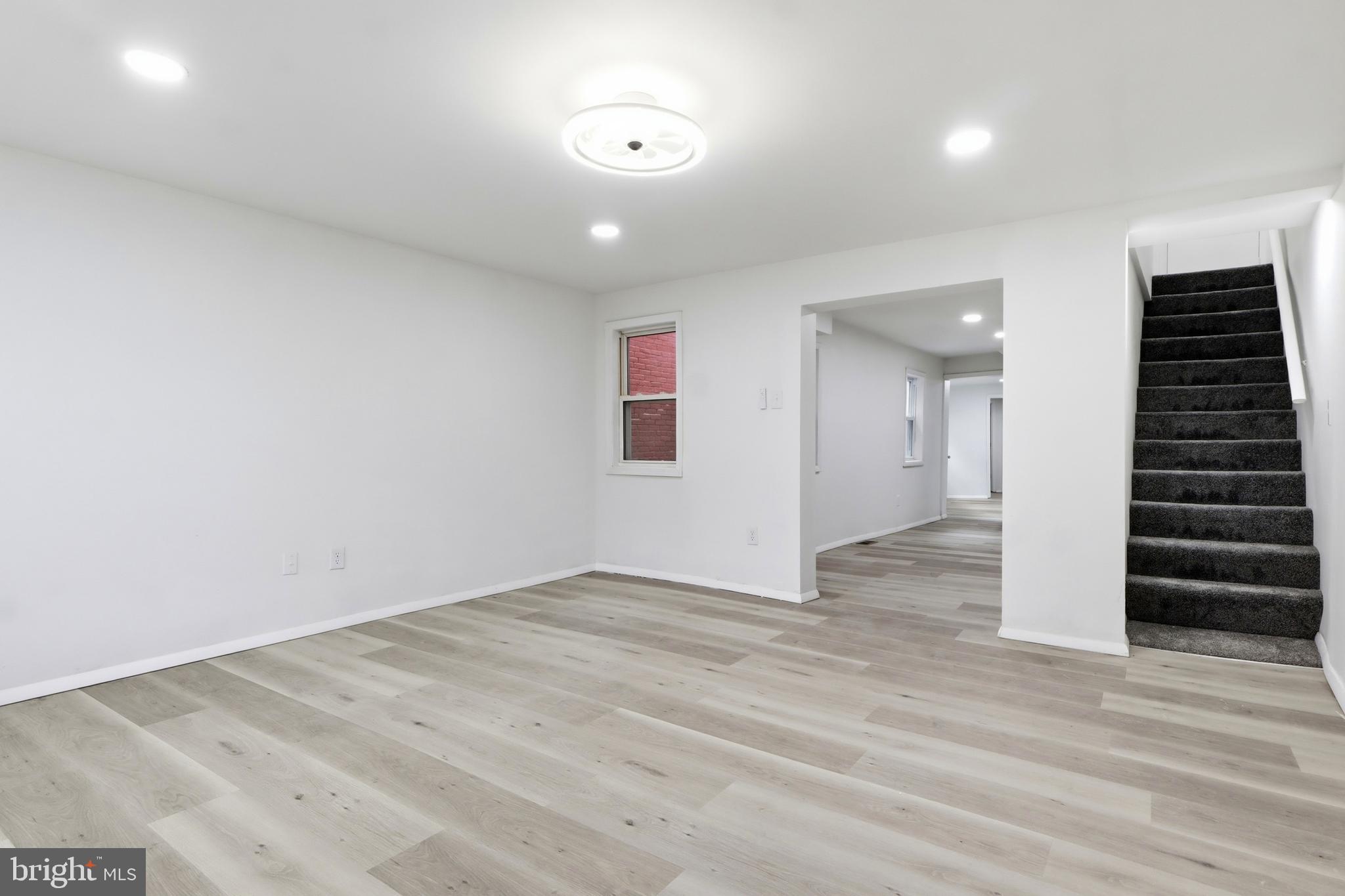 238 S 4TH STREET