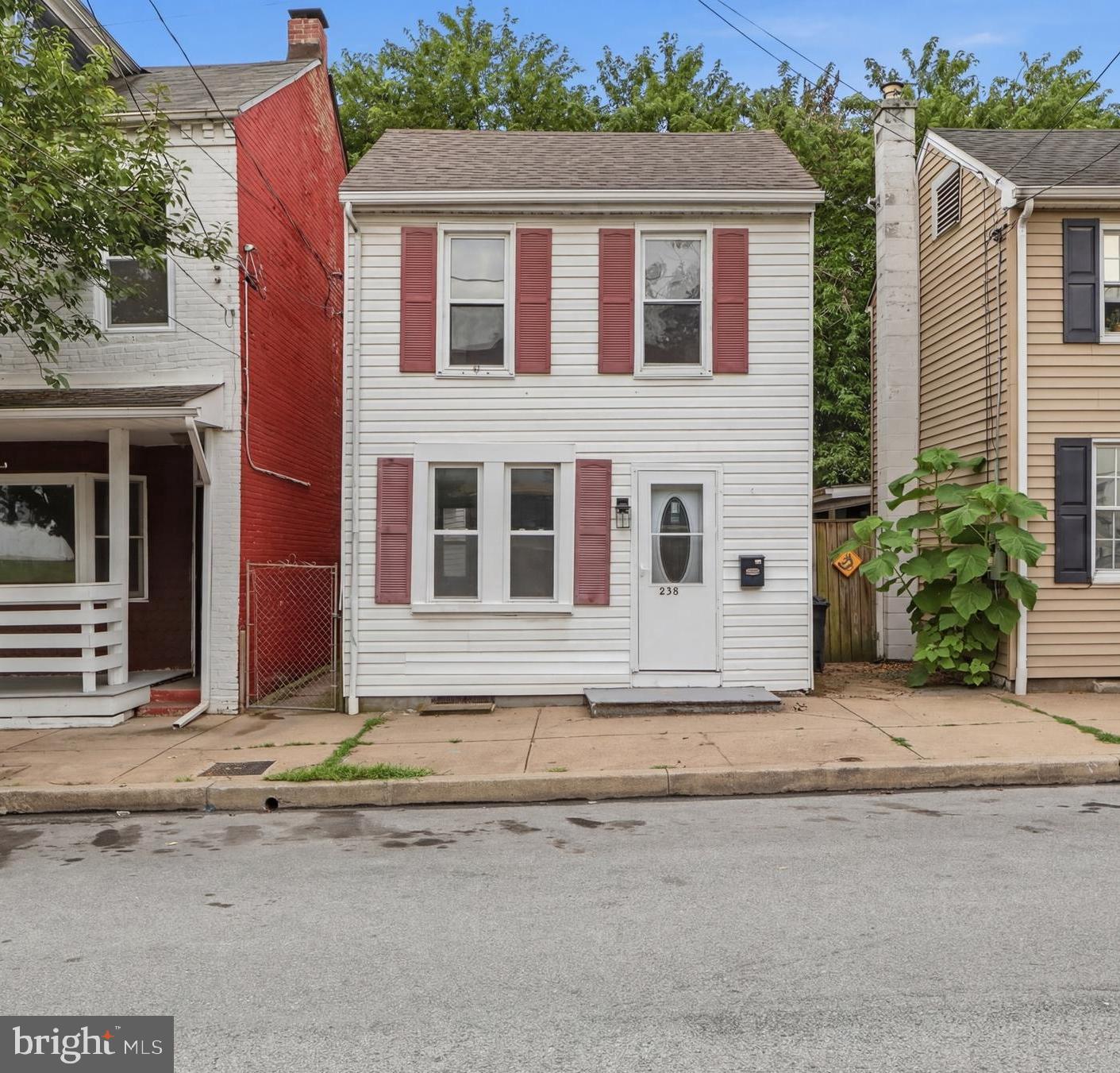 238 S 4TH STREET