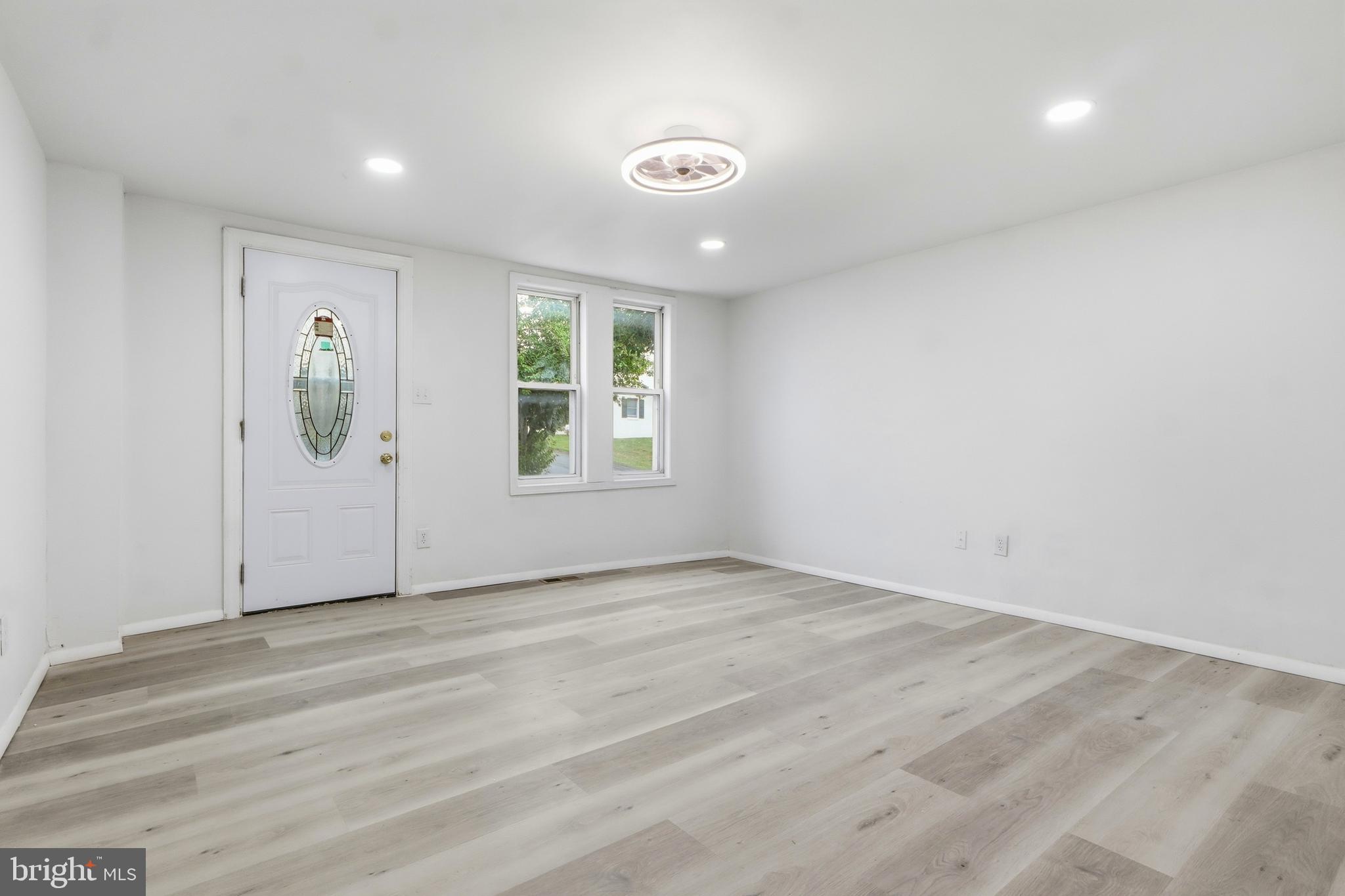 238 S 4TH STREET