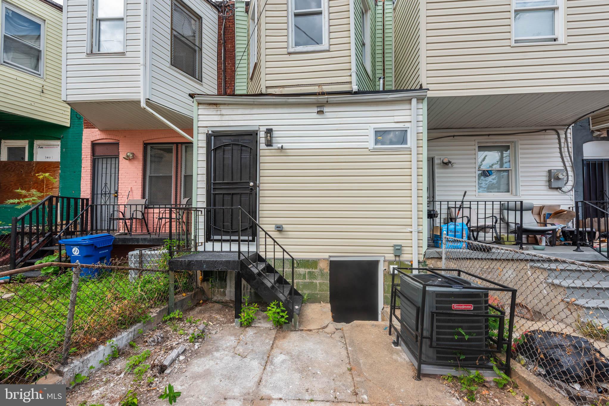 BROADWAY EAST - Residential