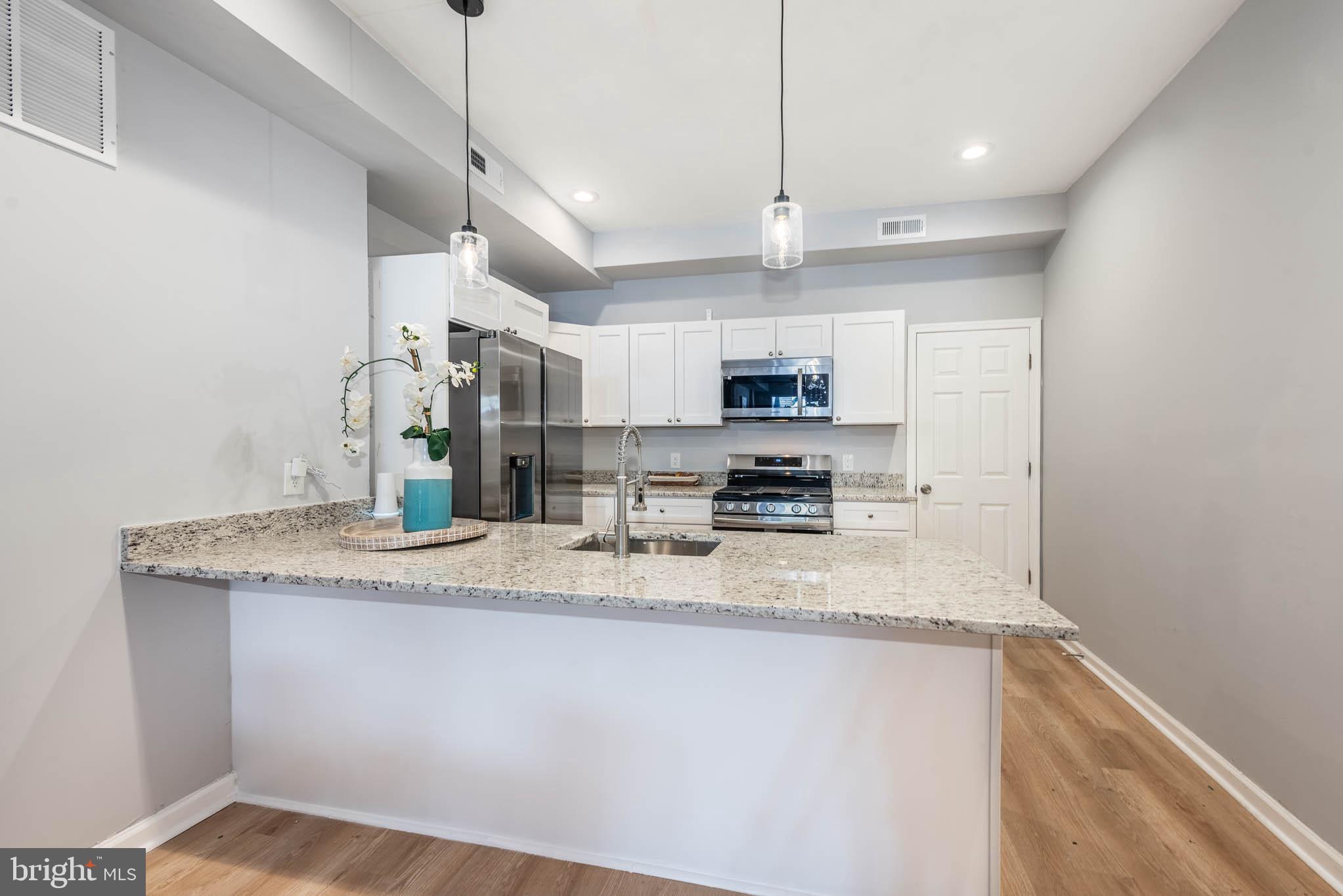 BROADWAY EAST - Residential